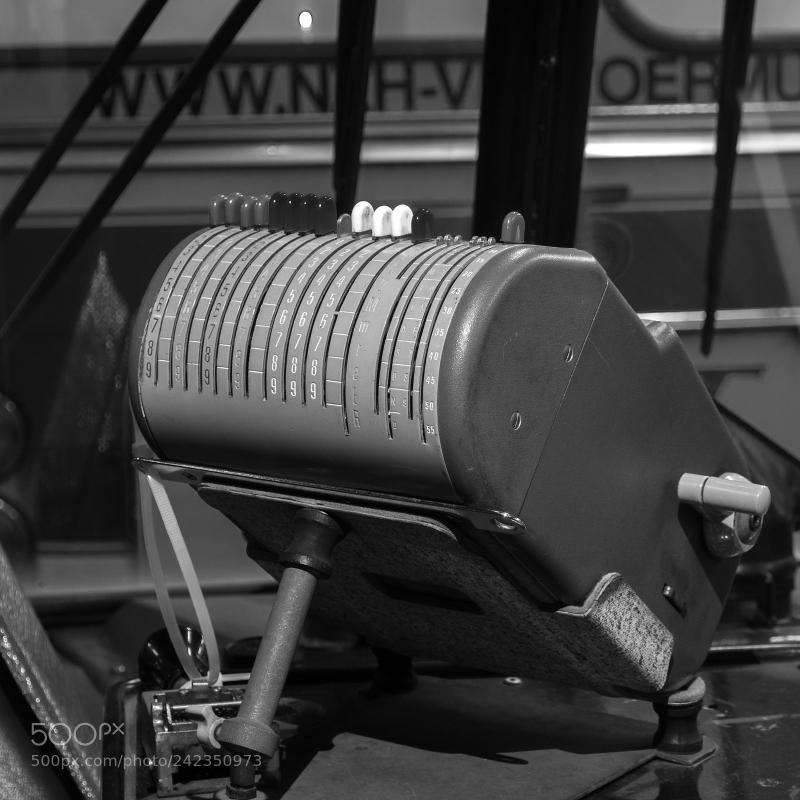 Olympus PEN E-PL8 sample photo. Ticket machine photography