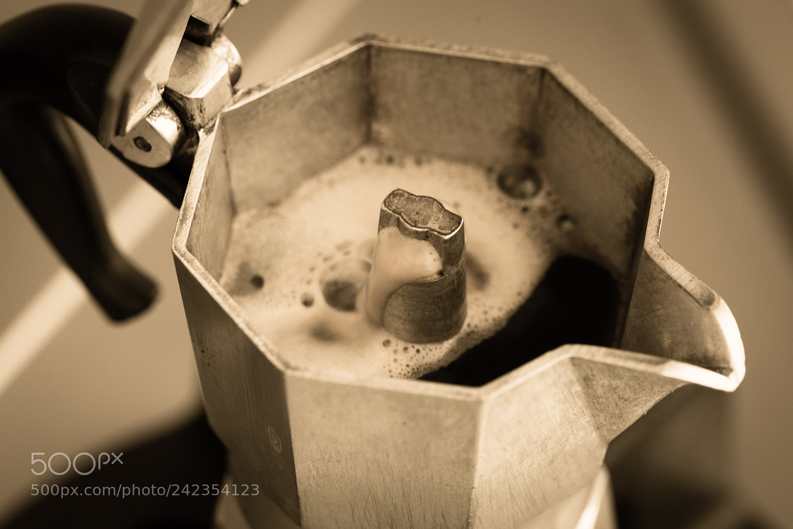 Canon EOS 5DS R sample photo. Coffee machine, naples photography