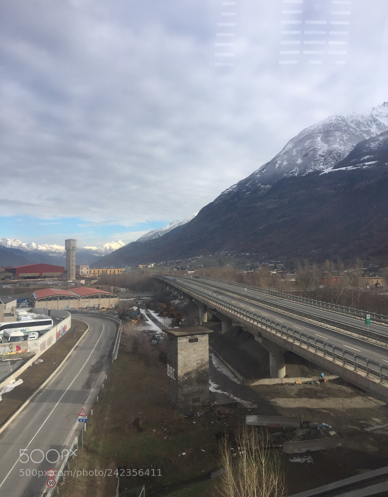 Apple iPhone 6 sample photo. Road photography