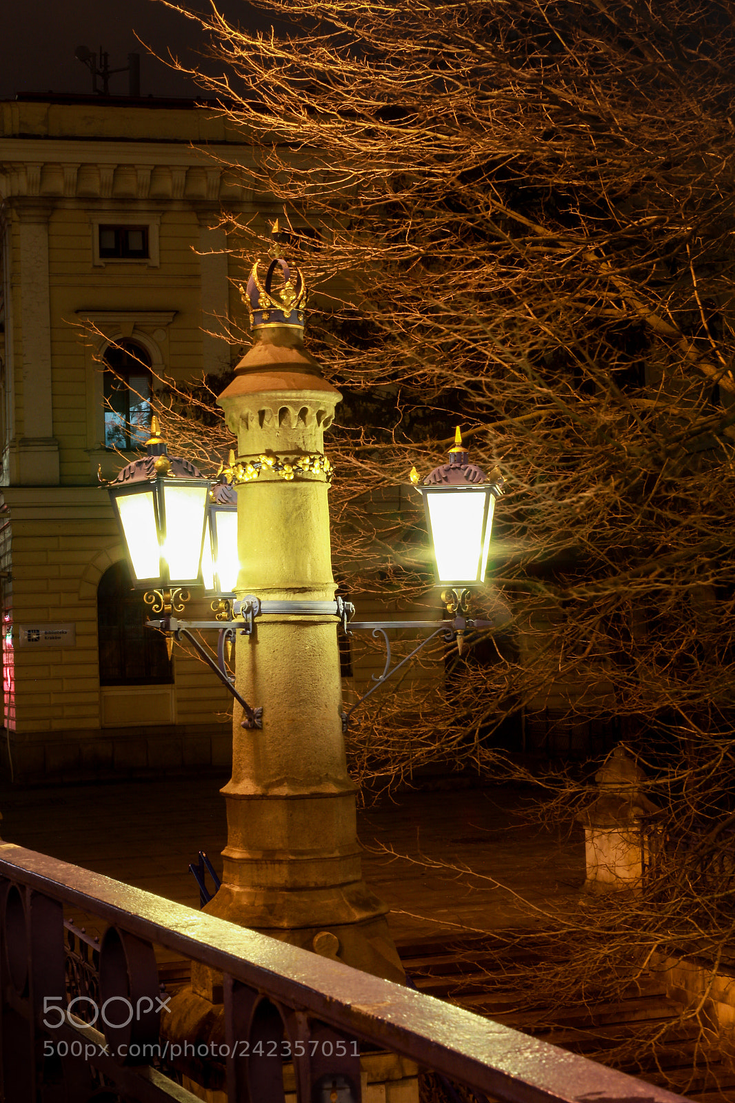 Canon EOS 1200D (EOS Rebel T5 / EOS Kiss X70 / EOS Hi) sample photo. Cracow at night photography