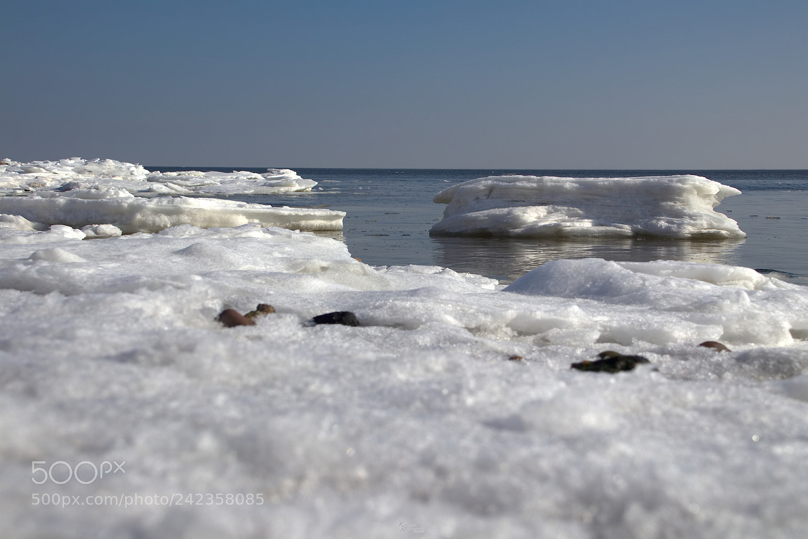 Canon EOS M5 sample photo. Icy coast photography