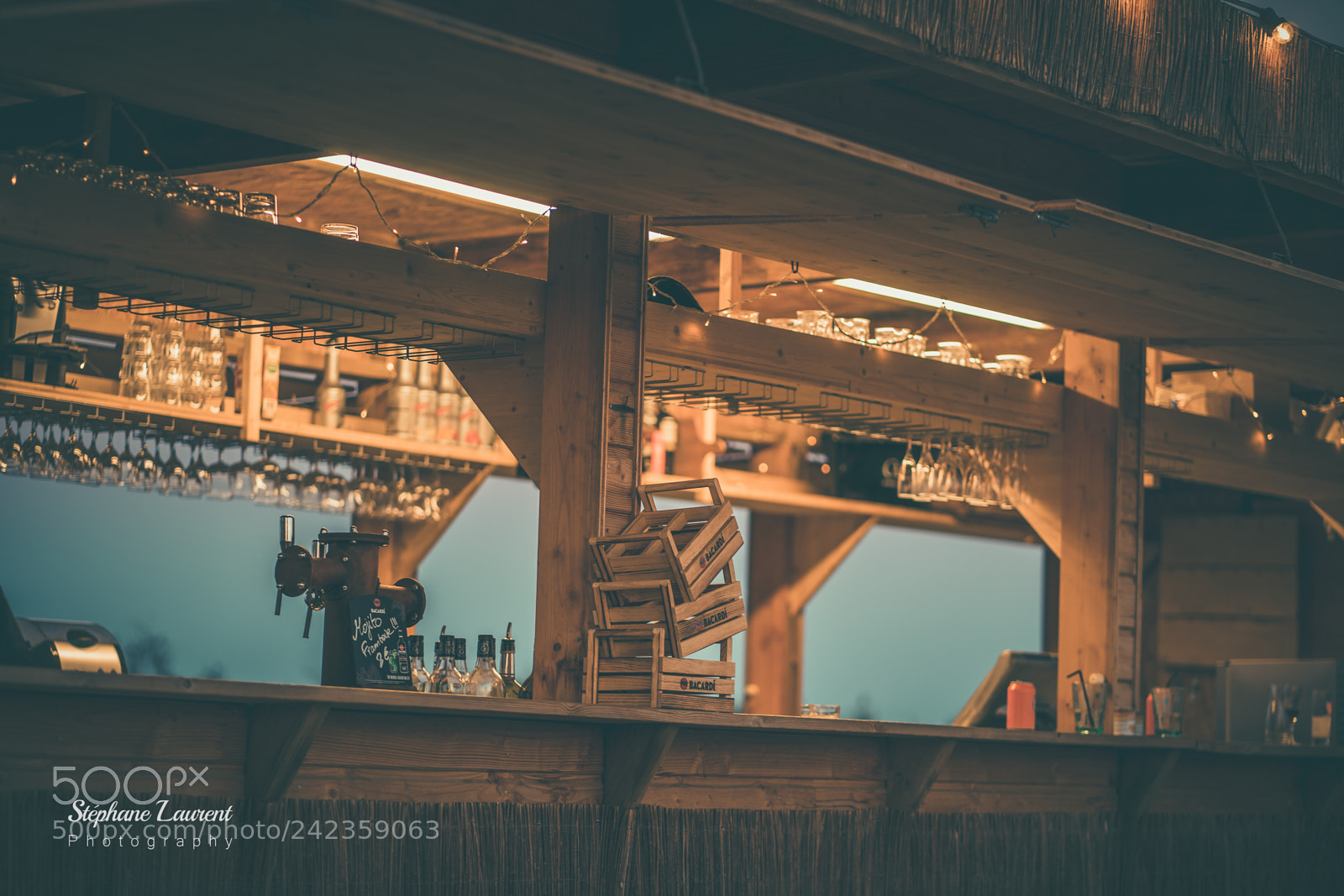 Sony a7 sample photo. Beach bar photography