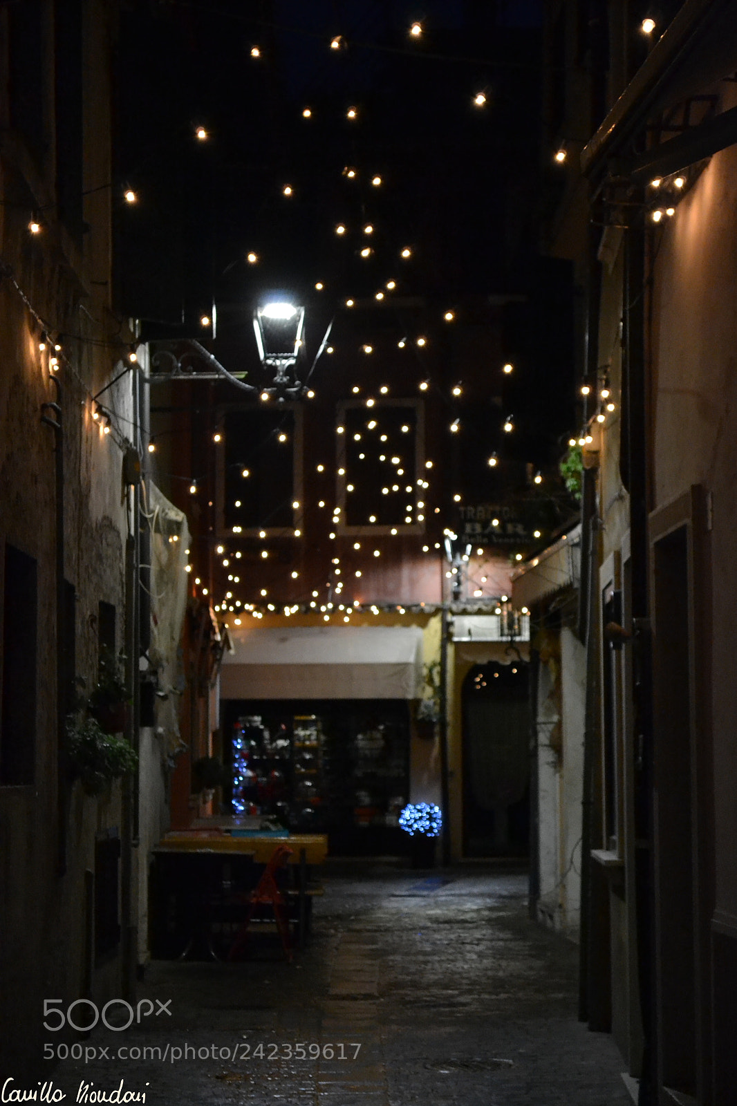 Nikon D3100 sample photo. Alley. photography