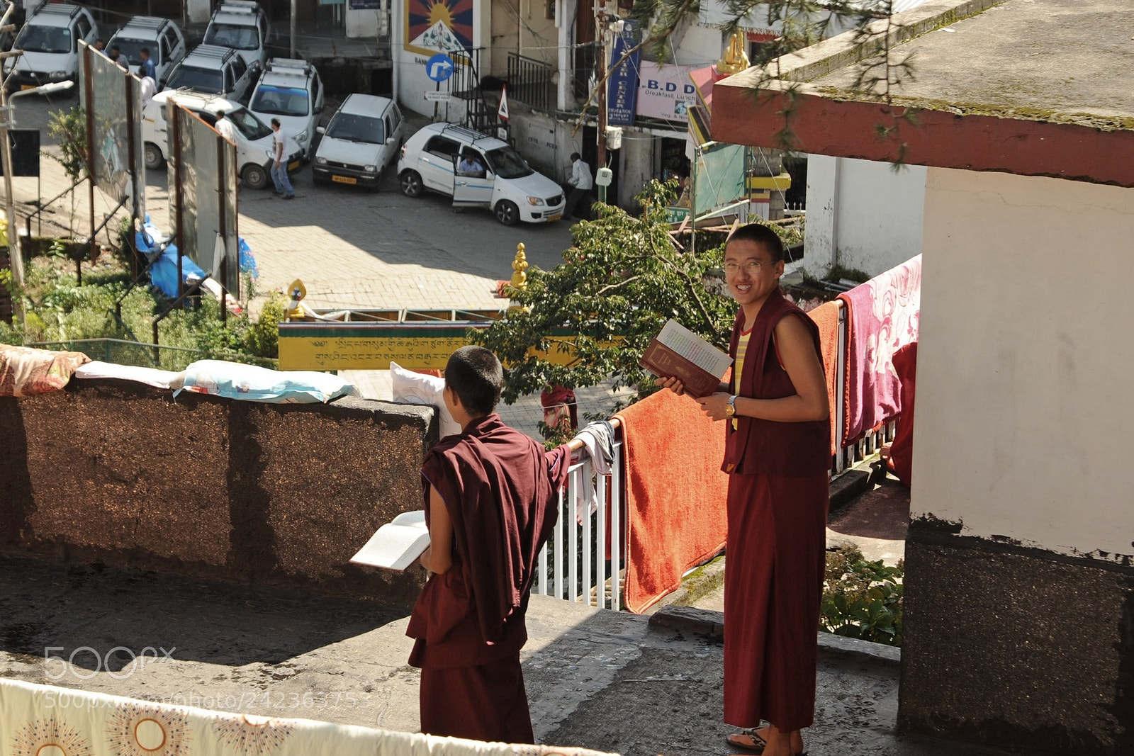 Nikon D700 sample photo. Buddhist monks photography