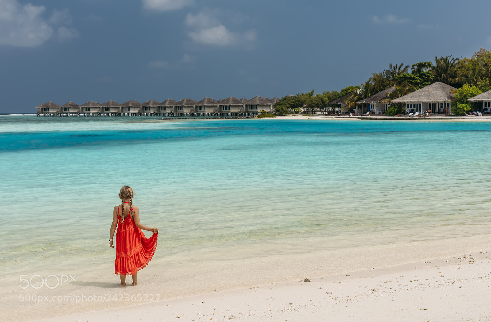 Canon EOS 5DS R sample photo. Walk with estela: maldives. photography