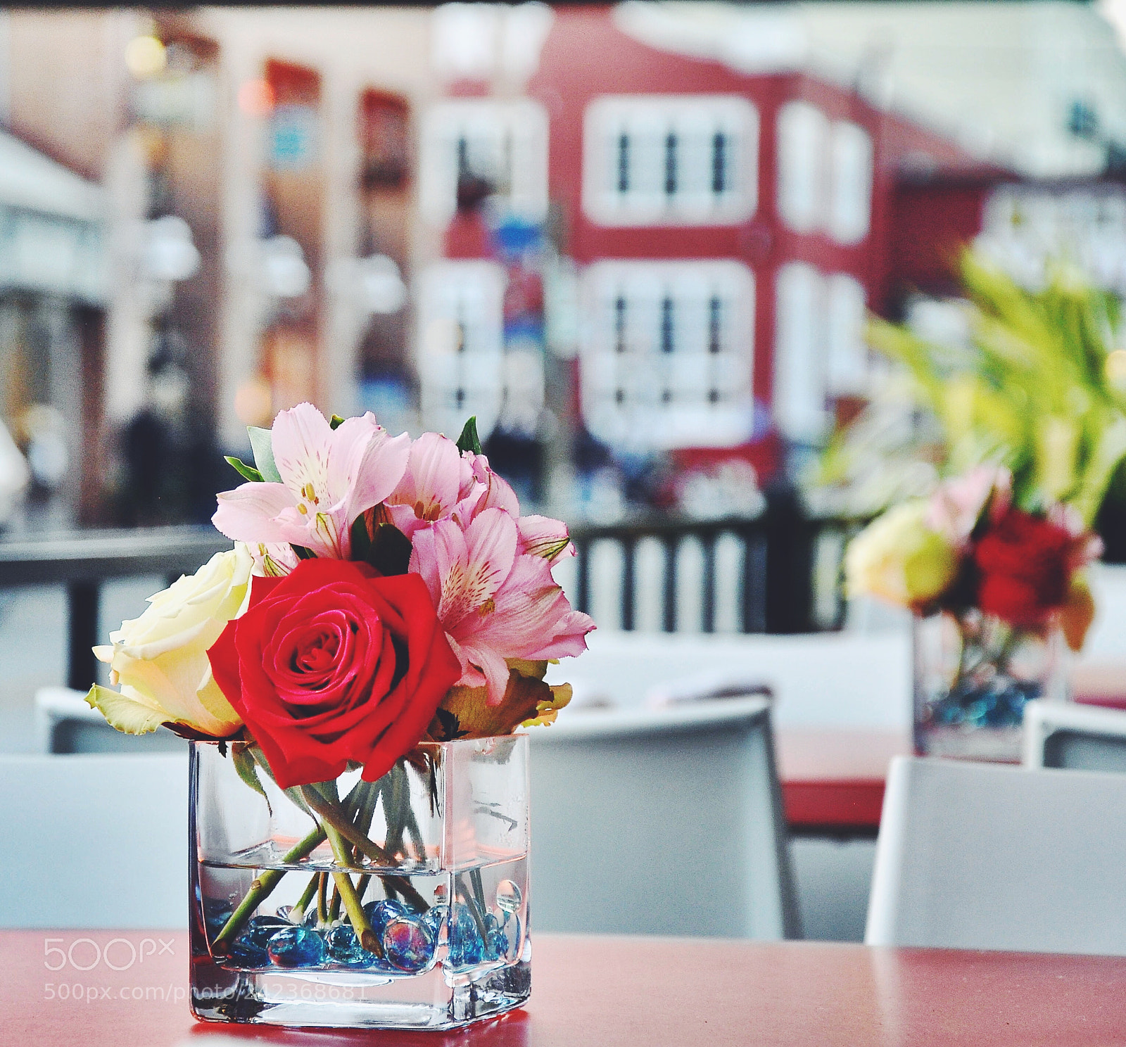 Nikon D90 sample photo. Happiness radiates like the photography