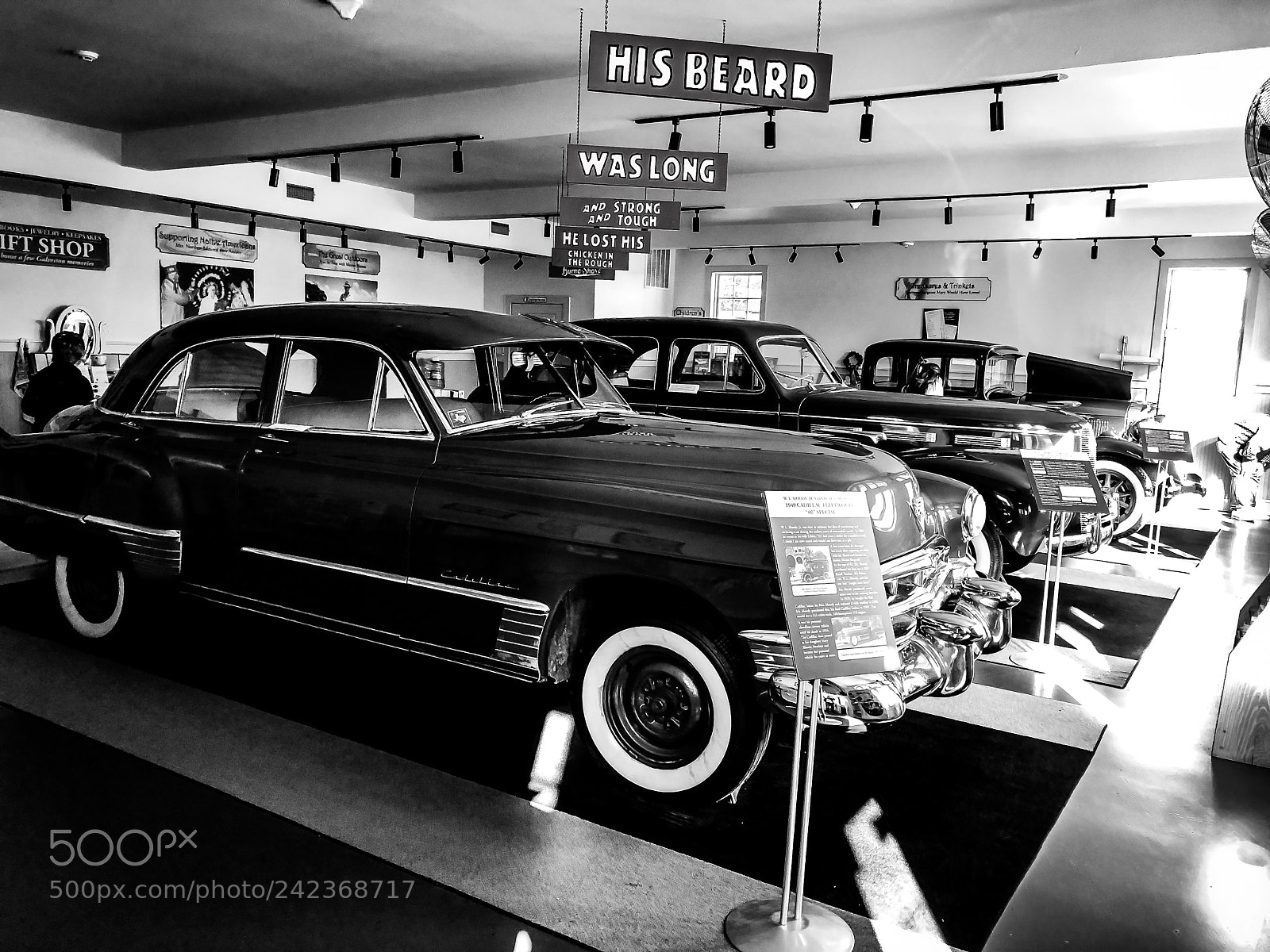 Apple iPhone X sample photo. 1949 cadillac fleetwood at photography