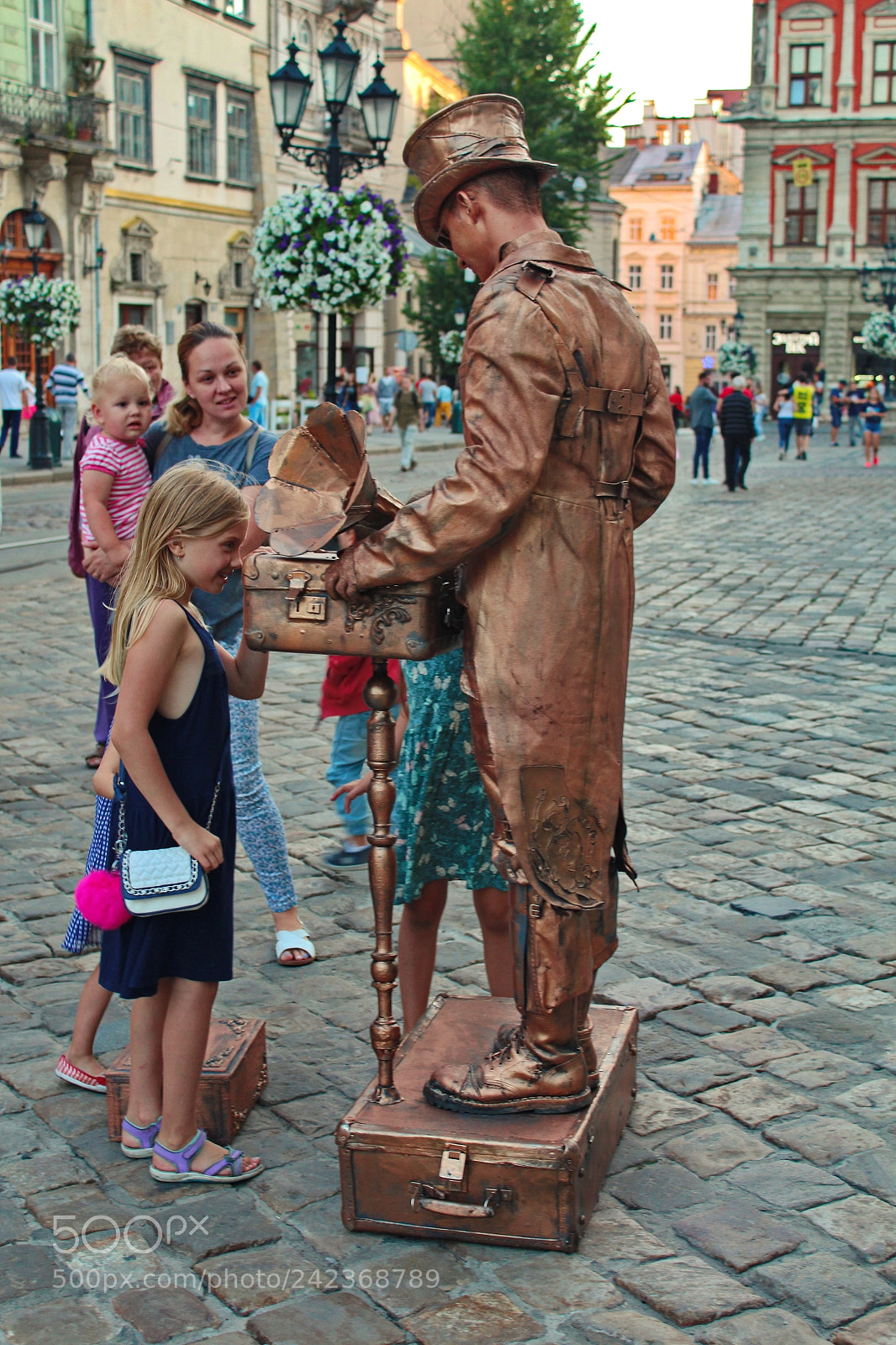 Canon EOS 650D (EOS Rebel T4i / EOS Kiss X6i) sample photo. Lviv square rynok photography