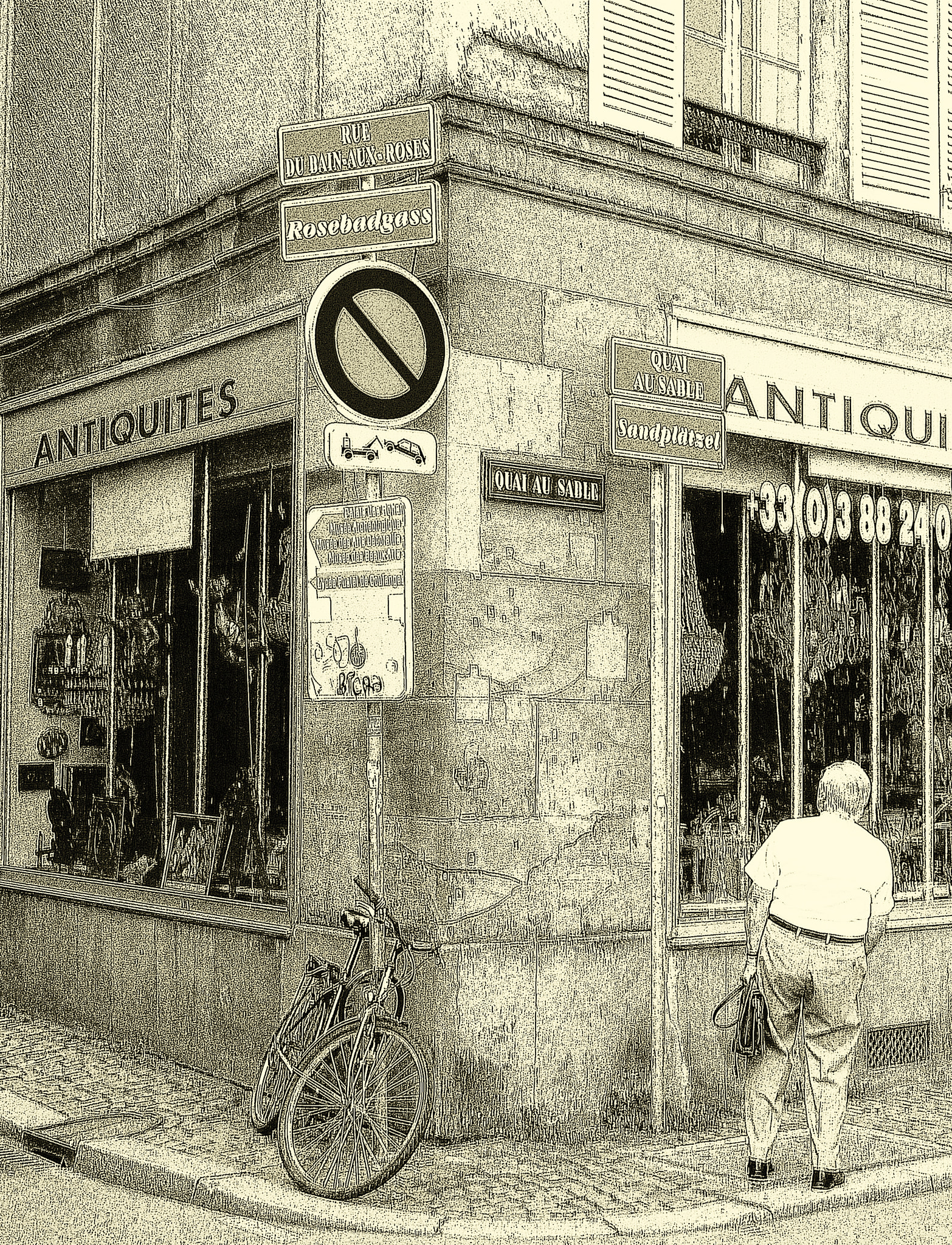 Leica V-Lux 20 sample photo. The old corner shop photography