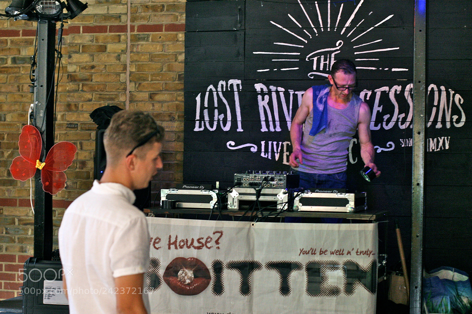 Canon EOS 30D sample photo. Daytime dj photography