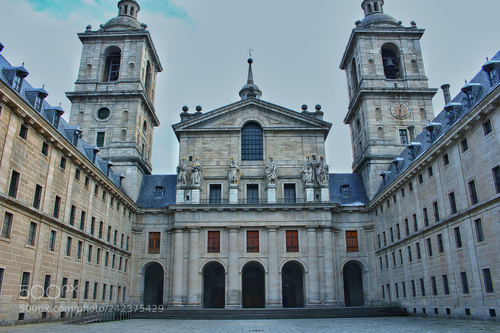 Canon EOS 100D (EOS Rebel SL1 / EOS Kiss X7) sample photo. Patio de los reyes photography