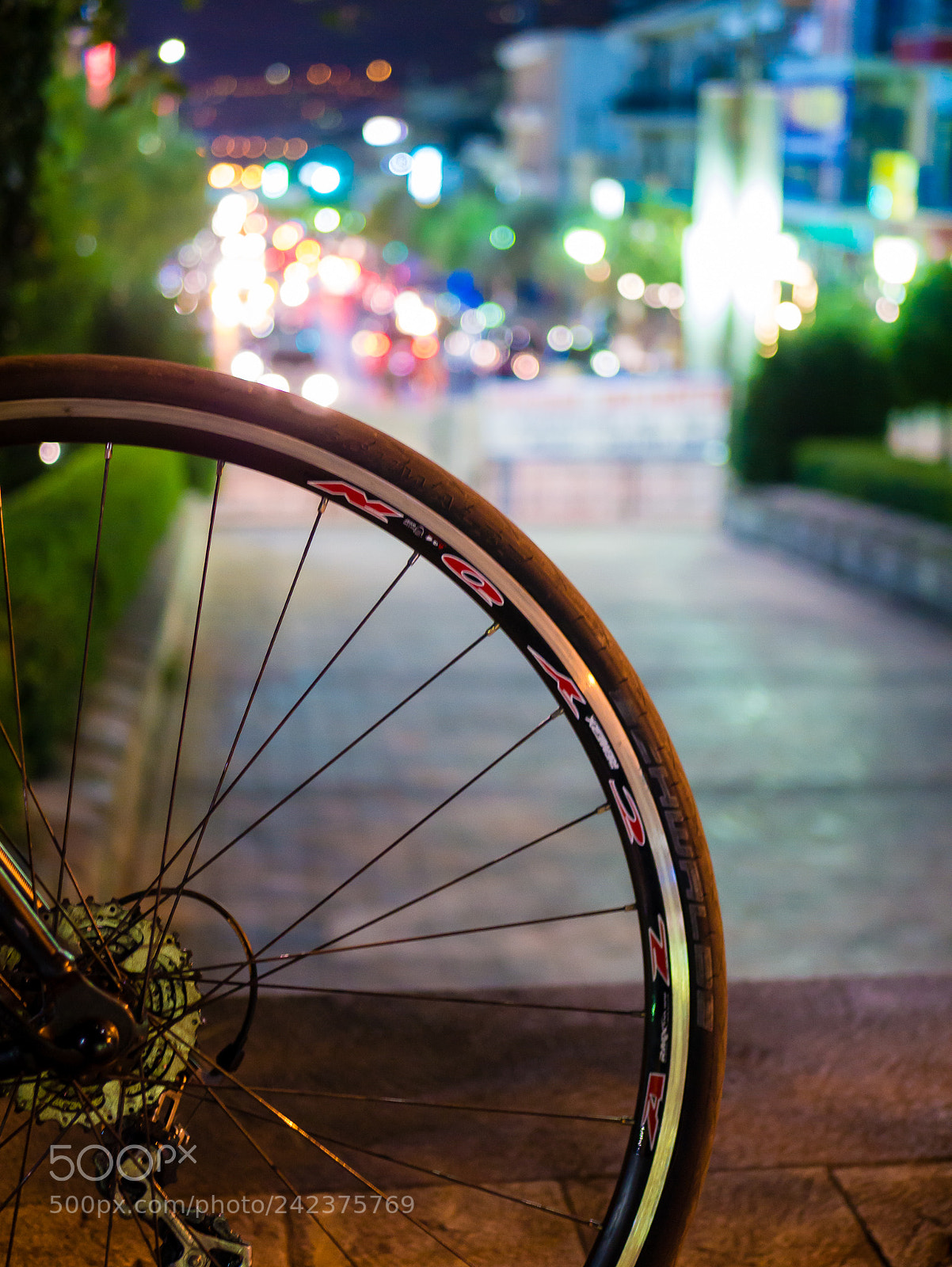 Panasonic Lumix DMC-G7 sample photo. Biking uphill photography