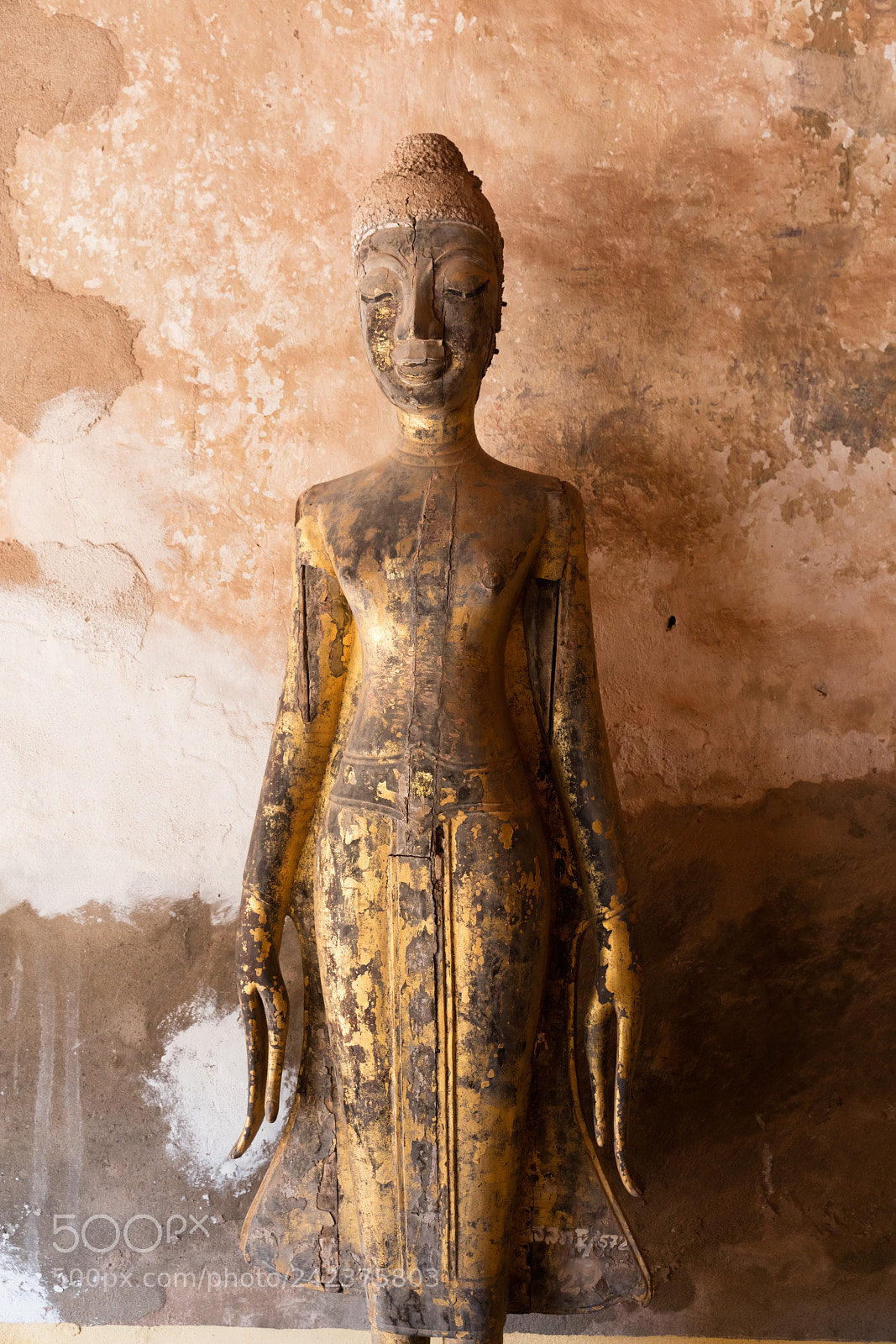 Canon EOS 5DS R sample photo. Vat sisaket, vientiane photography