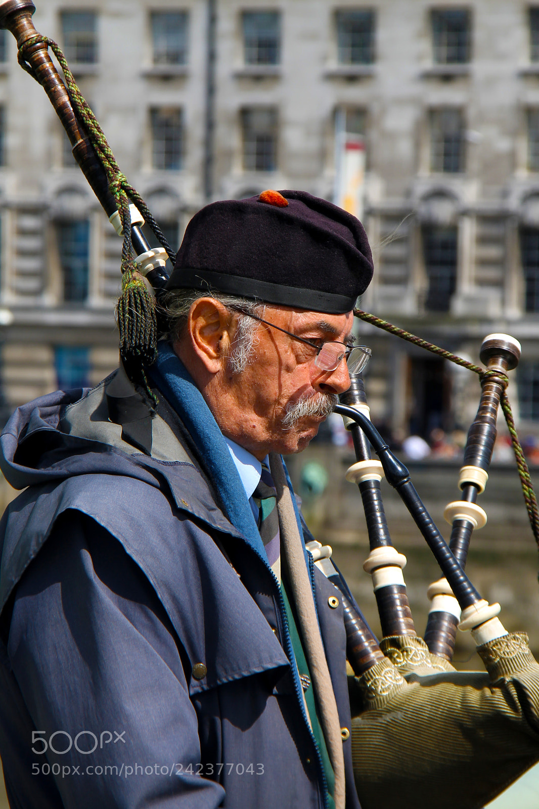 Canon EOS 1100D (EOS Rebel T3 / EOS Kiss X50) sample photo. Westminster bagpiper photography