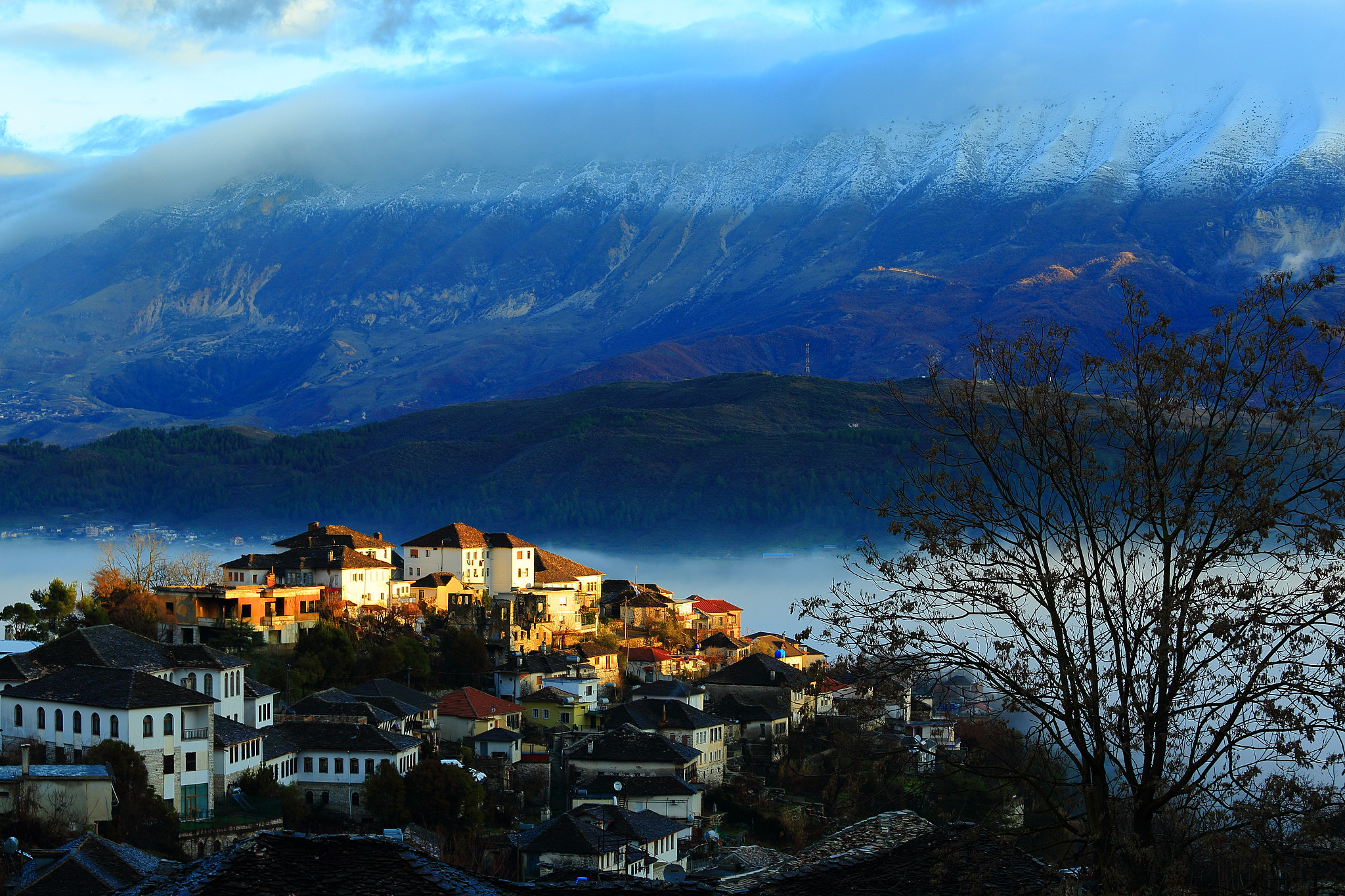 Canon EOS 6D + Canon EF 70-200mm F4L IS USM sample photo. Gjirokastër photography
