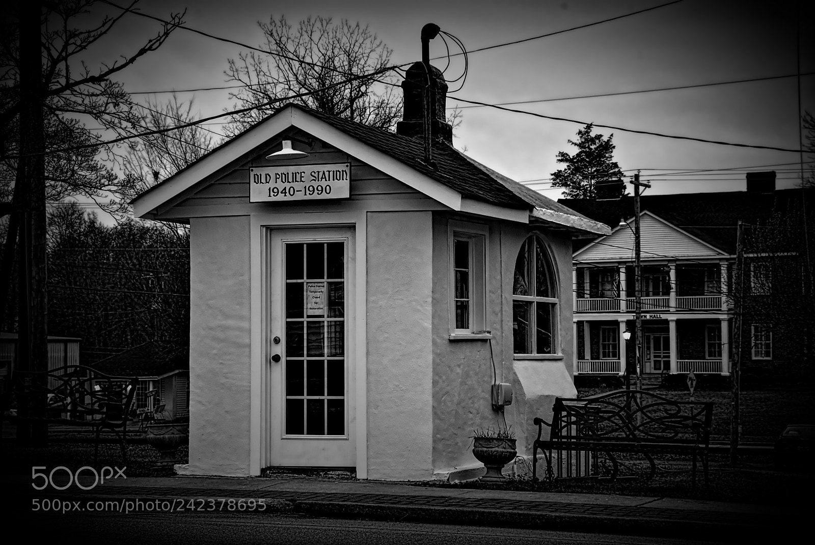 Nikon D80 sample photo. Old ridgeway police department photography