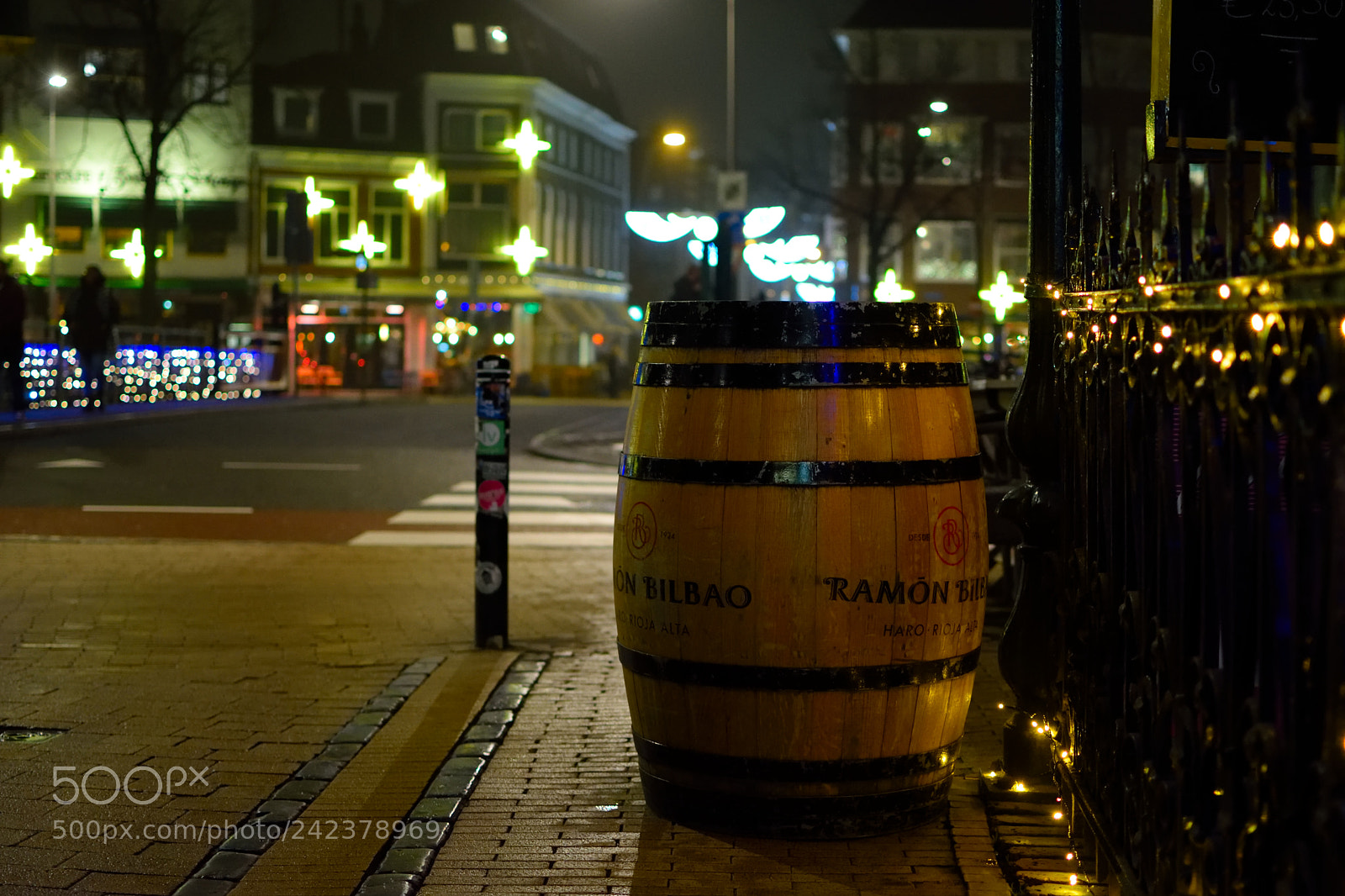 Nikon D3300 + Nikon AF-S DX Nikkor 35mm F1.8G sample photo. Wine barrel photography