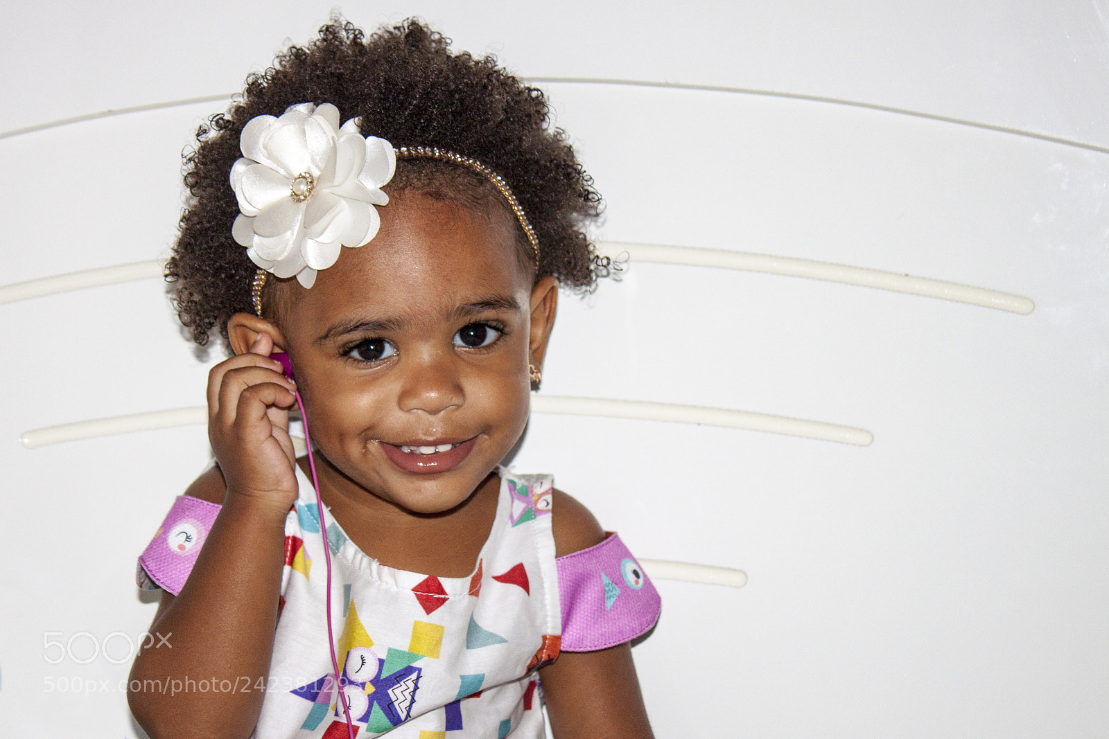 Canon EOS 500D (EOS Rebel T1i / EOS Kiss X3) sample photo. Little girl photography