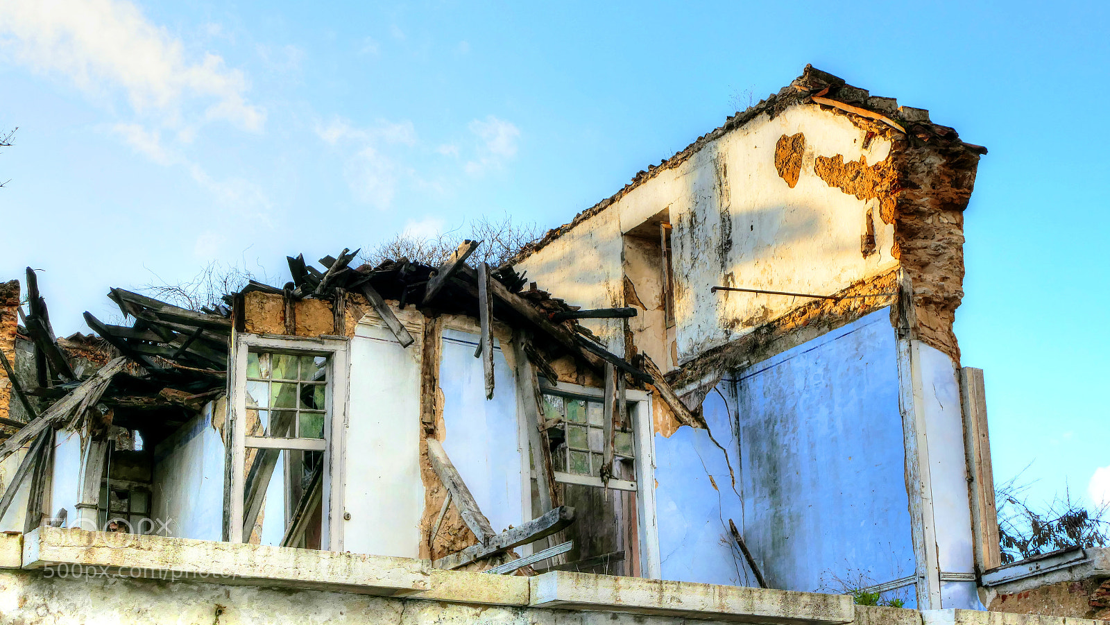 Panasonic Lumix DMC-FZ1000 sample photo. Ruin photography