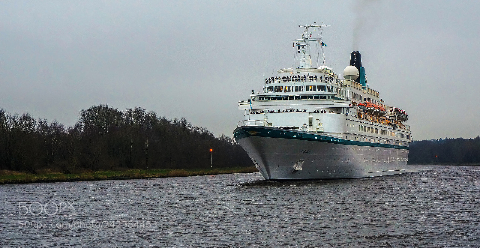 Sony Alpha NEX-5R sample photo. The kiel canal photography