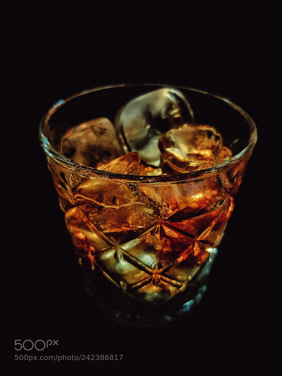 Samsung Galaxy S8 sample photo. Drinking in the night photography