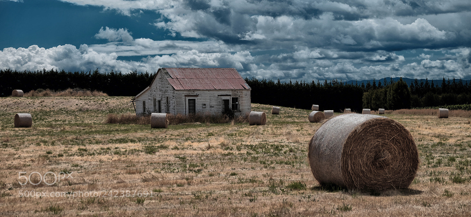 Fujifilm X-T1 sample photo. Abandoned farmhouse photography