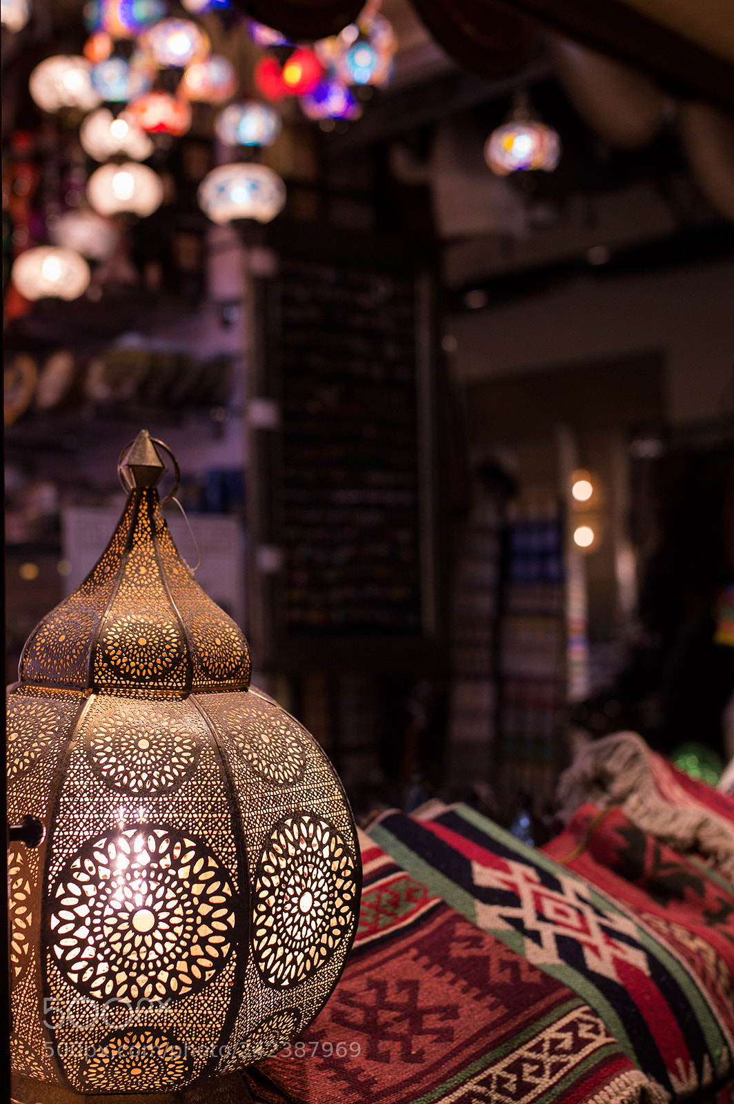 Nikon D3200 sample photo. Arabesque table lamp photography