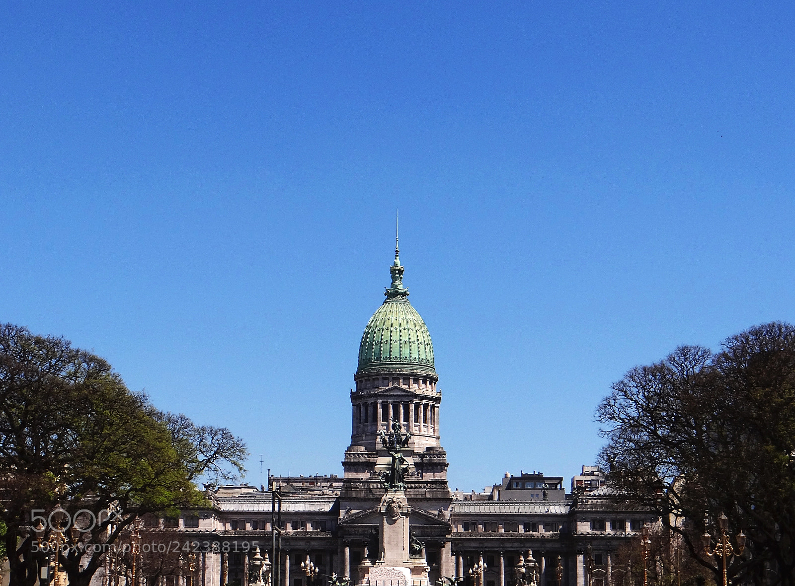 Sony Cyber-shot DSC-HX100V sample photo. Congreso photography