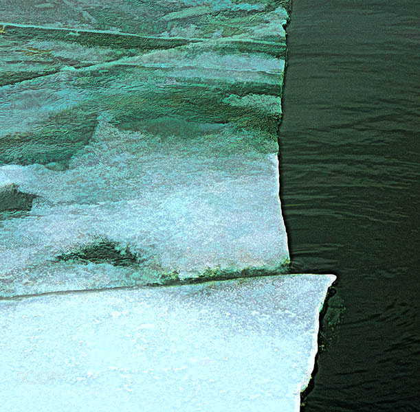 Olympus OM-D E-M1 sample photo. Ice shelf photography