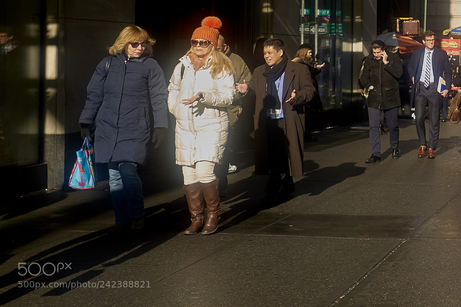 Leica Q (Typ 116) sample photo. Palms up l1000038-500.jpg photography