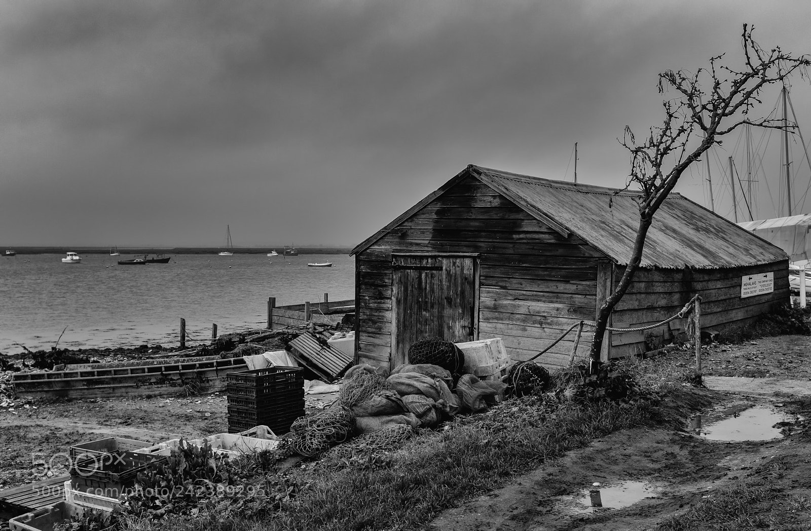 Fujifilm X100F sample photo. Oyster shed photography