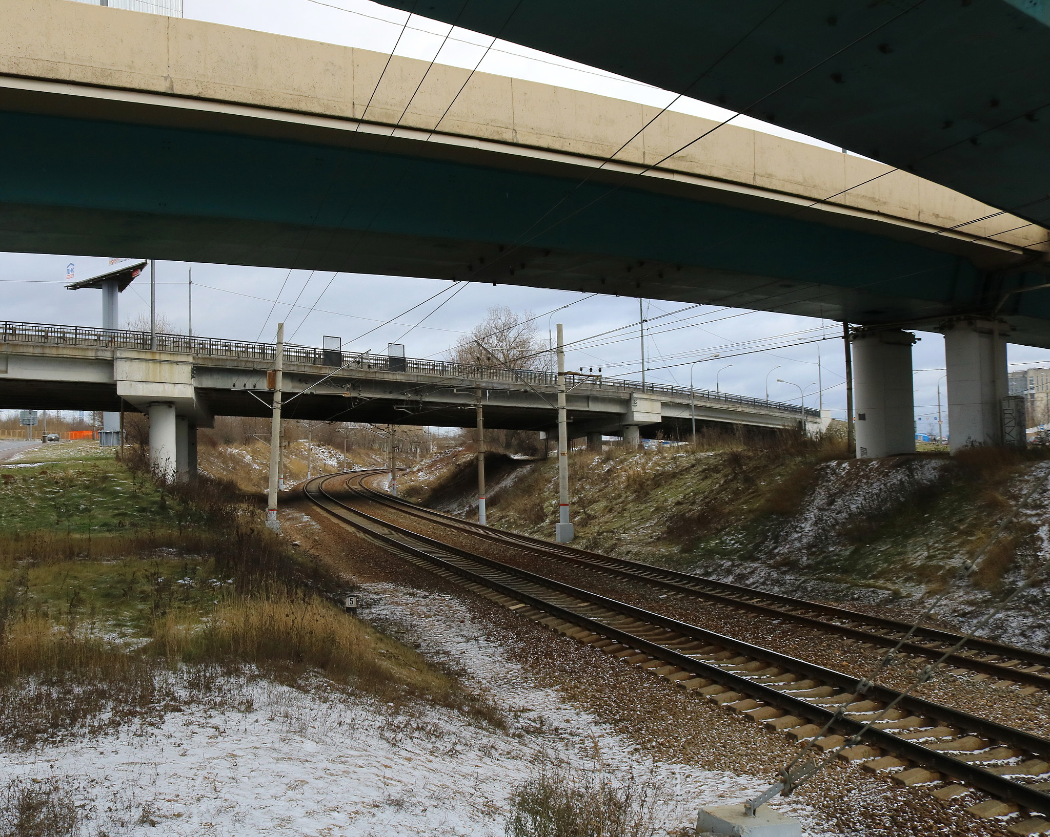 Canon EOS 750D (EOS Rebel T6i / EOS Kiss X8i) sample photo. Under highway bridges photography