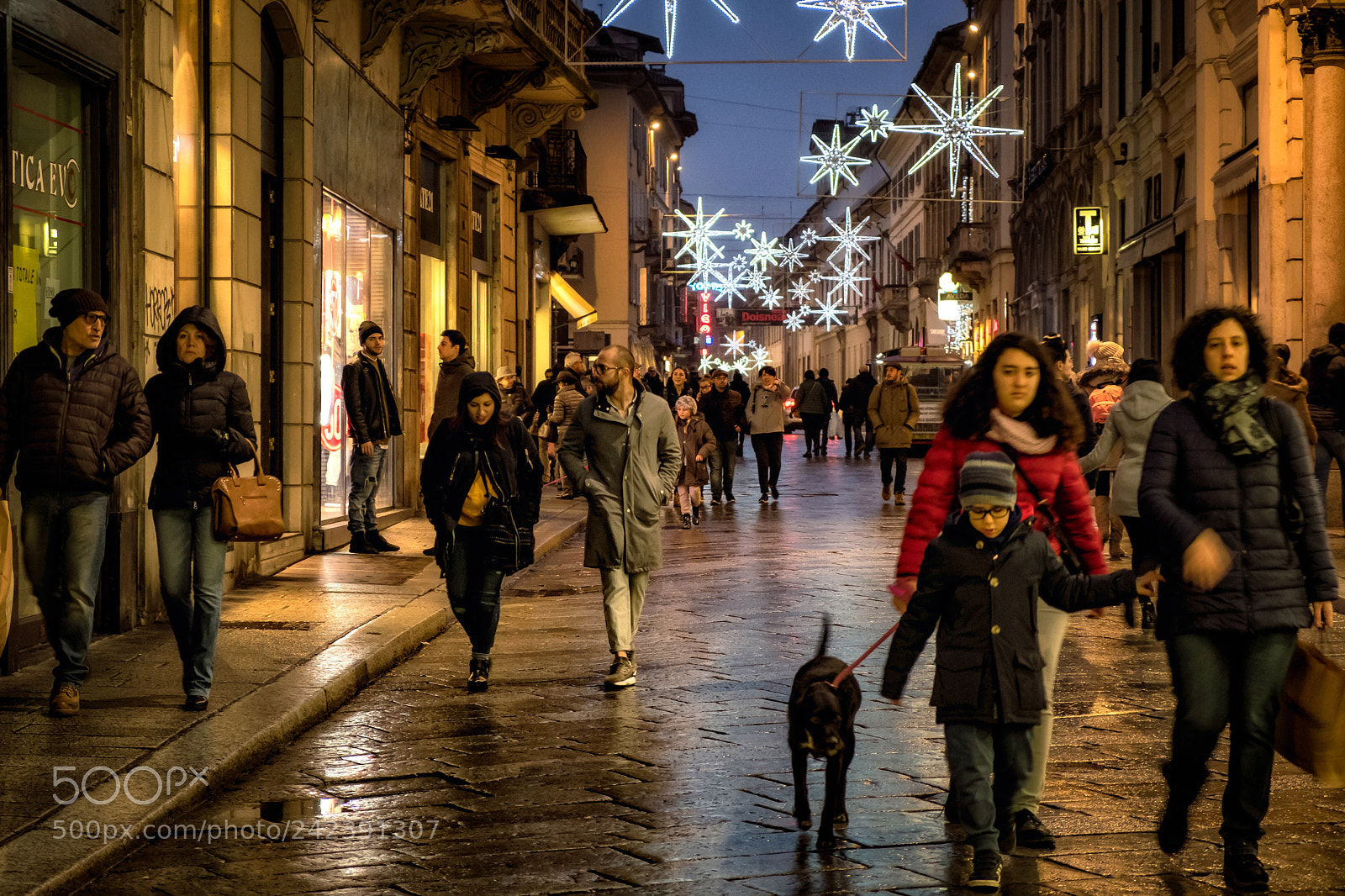 Fujifilm X-Pro2 sample photo. The last lights of photography