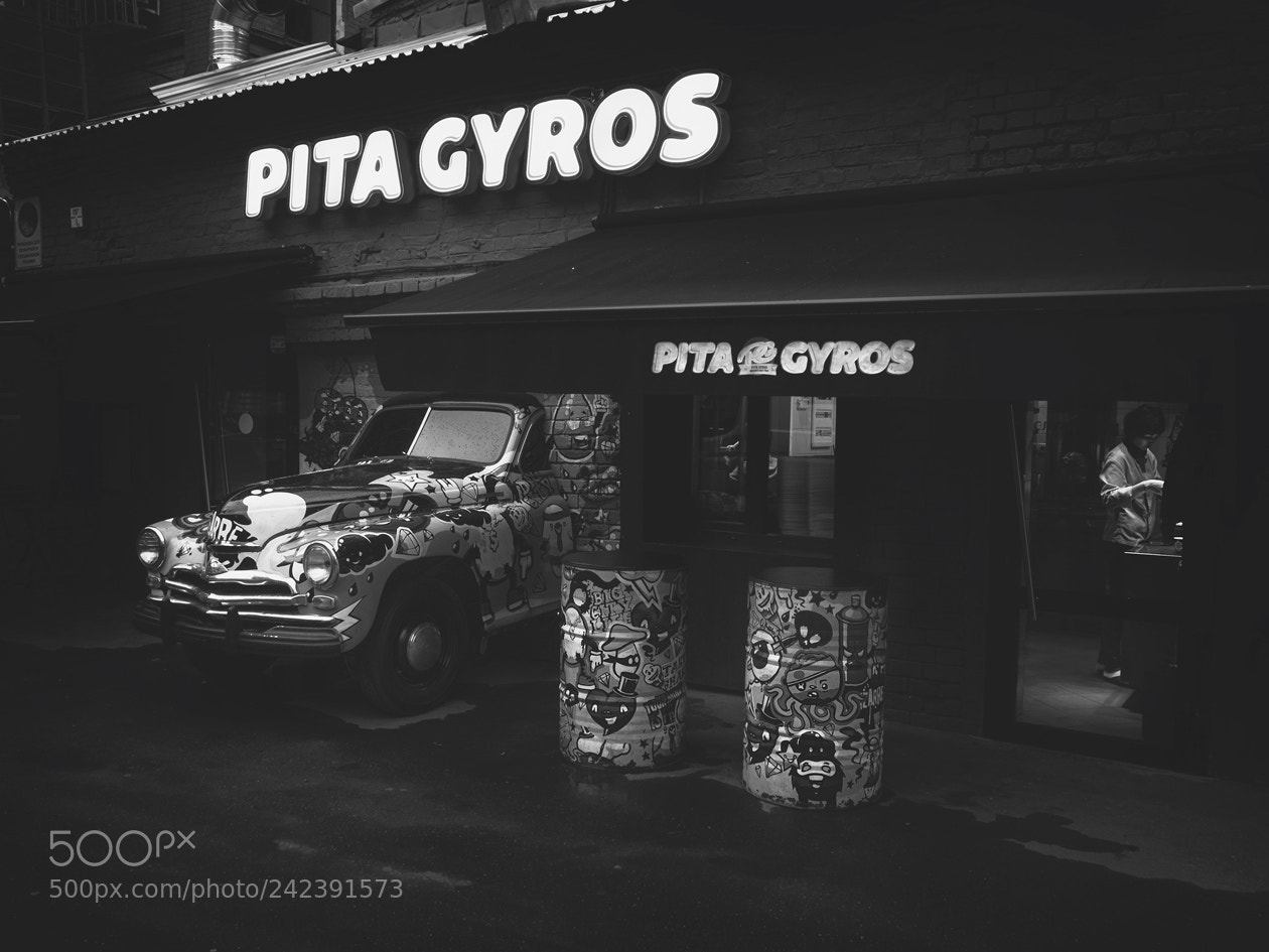 Olympus OM-D E-M5 sample photo. Pita gyros photography