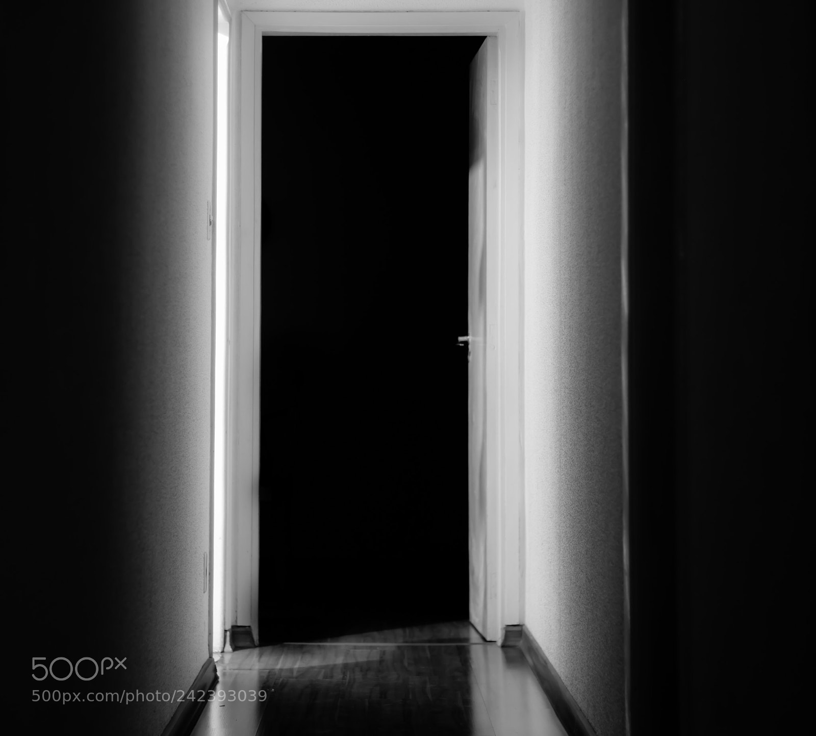 Canon EOS 60D sample photo. Corridor photography