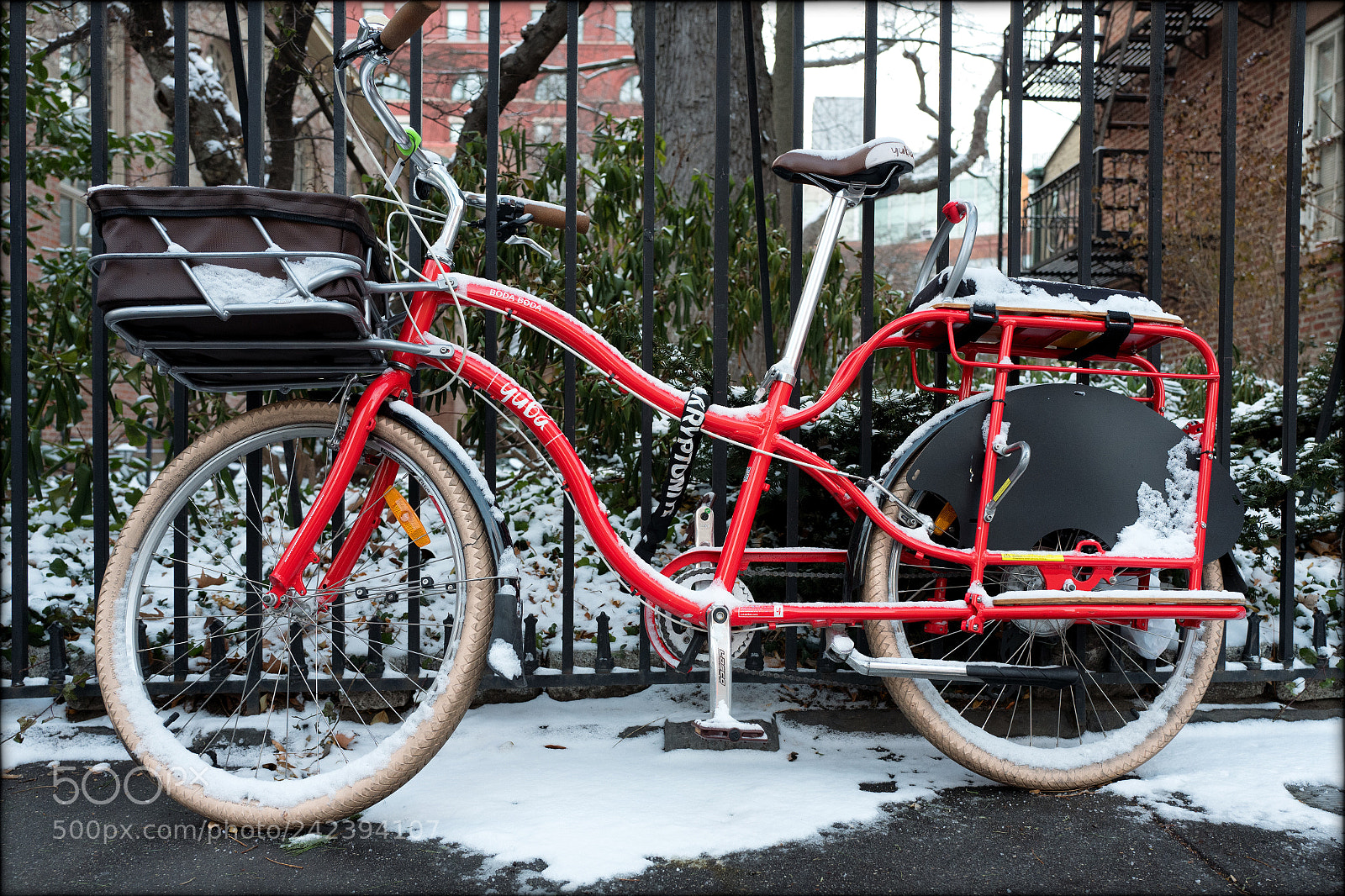 Leica Q (Typ 116) sample photo. Special delivery photography