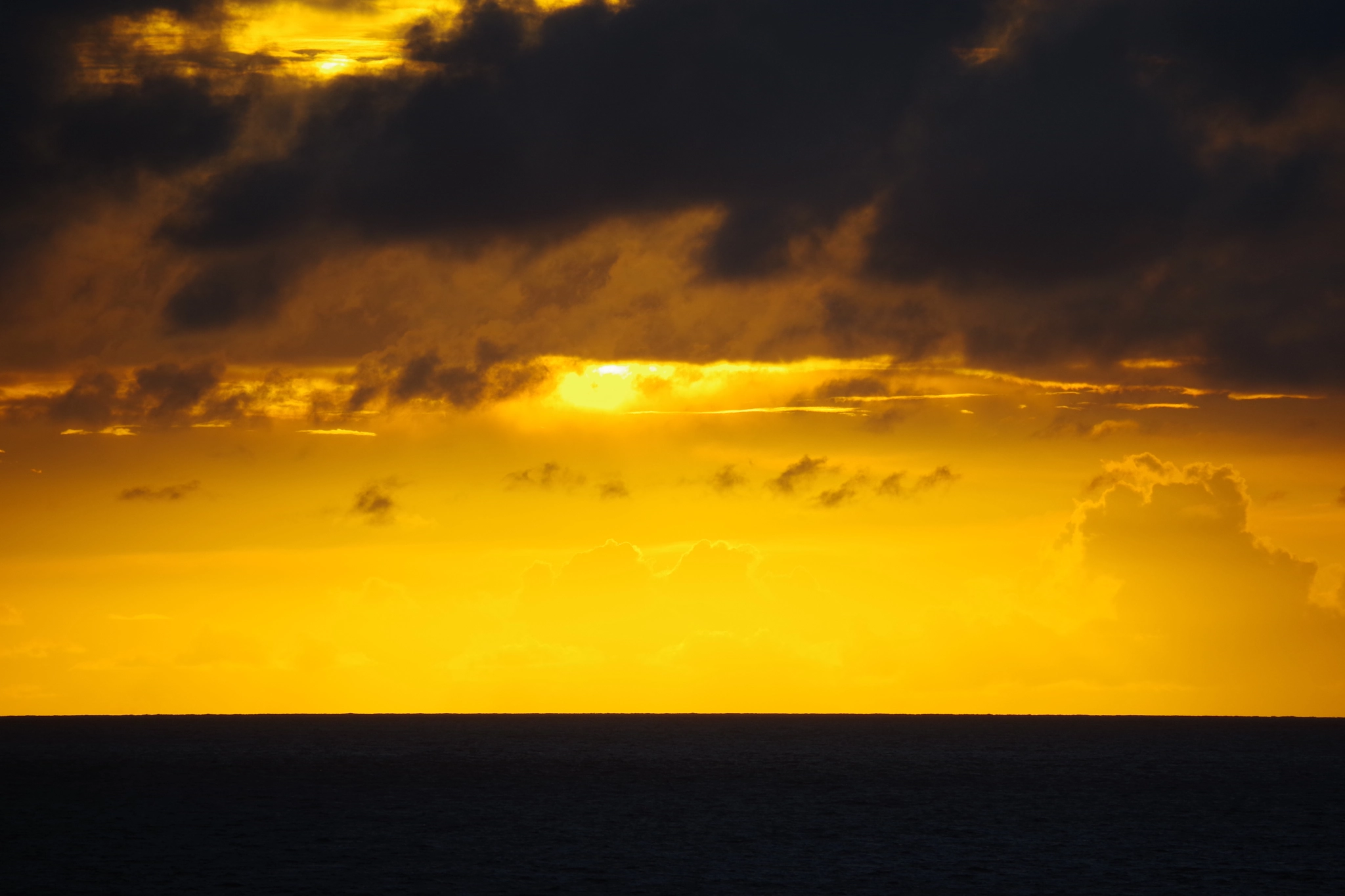 Pentax K-70 sample photo. Pure gold photography