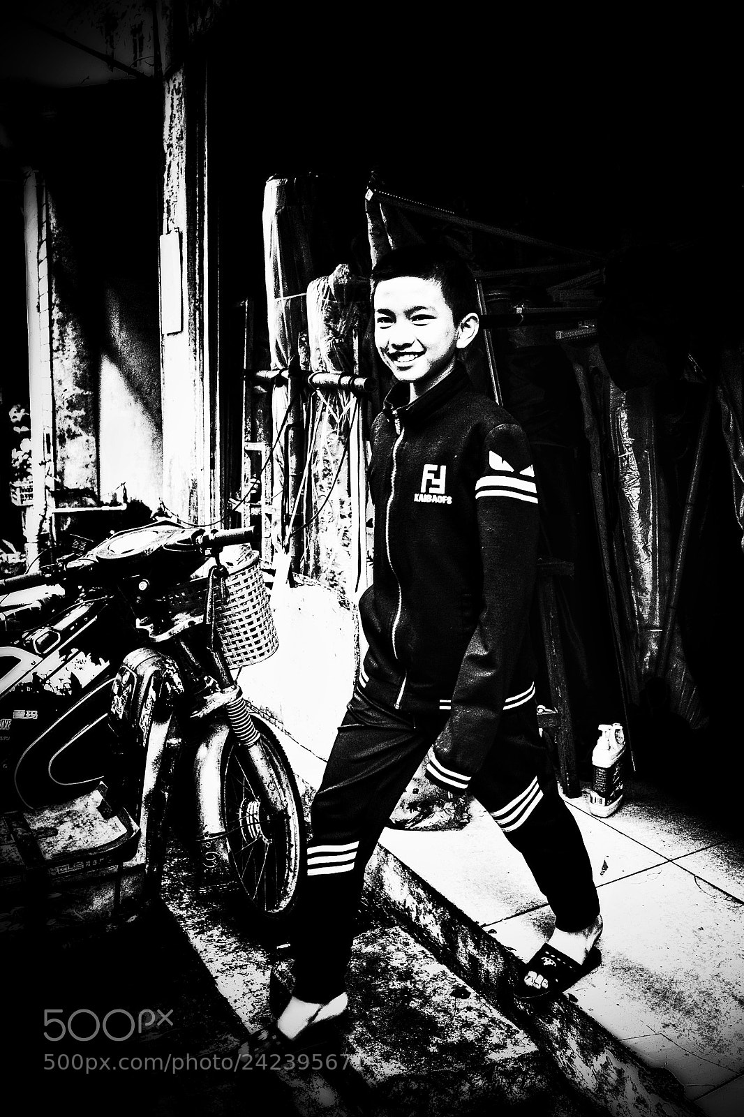 Ricoh GR II sample photo. Untitled photography