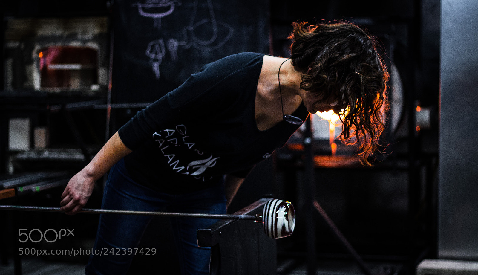 Canon EOS 100D (EOS Rebel SL1 / EOS Kiss X7) sample photo. Glass blowing photography