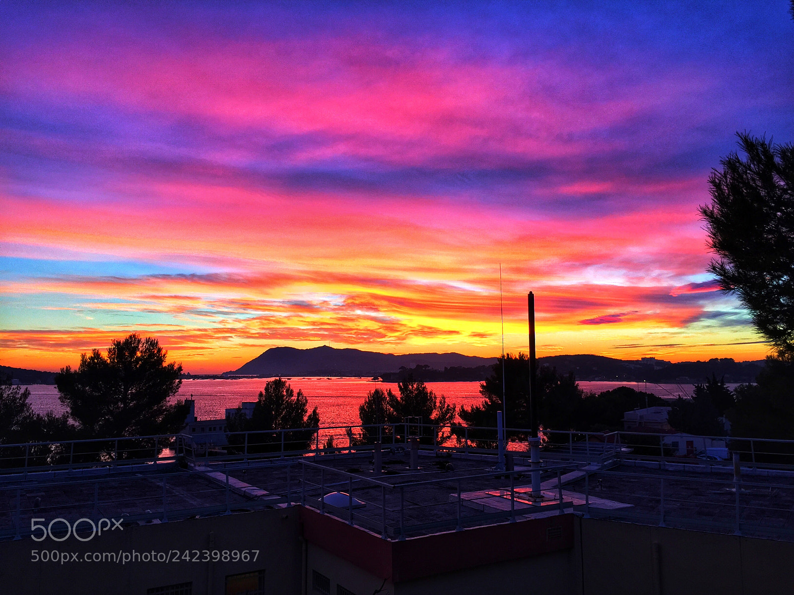 Apple iPhone 6 sample photo. Psychedelic sunset photography