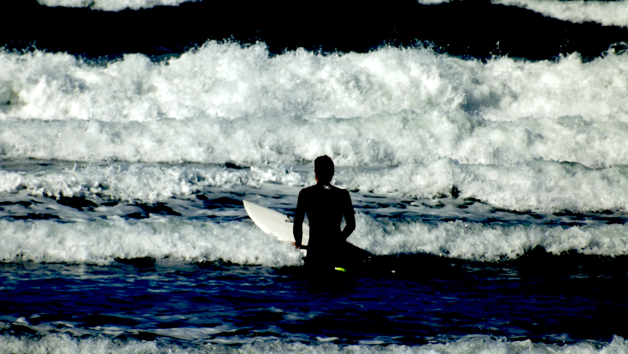 FujiFilm FinePix S4000 (FinePix S4050) sample photo. Surf photography