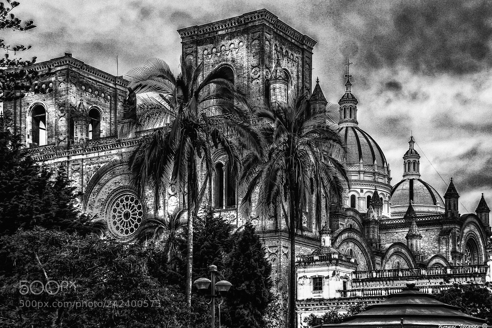 Canon EOS 50D sample photo. Cathedral in cuenca, ecuador photography