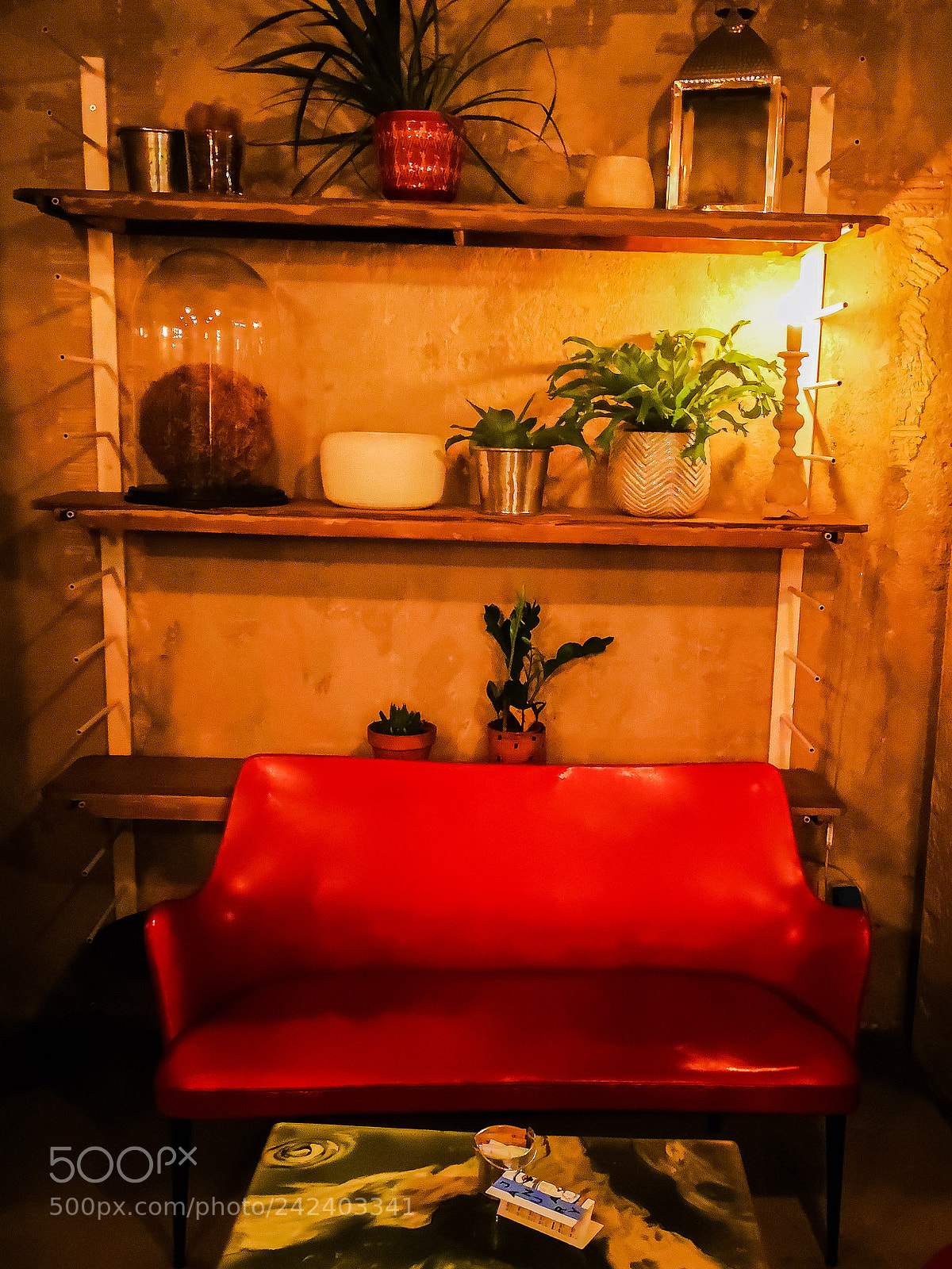 HUAWEI Mate 10 Pro sample photo. Vintage red photography