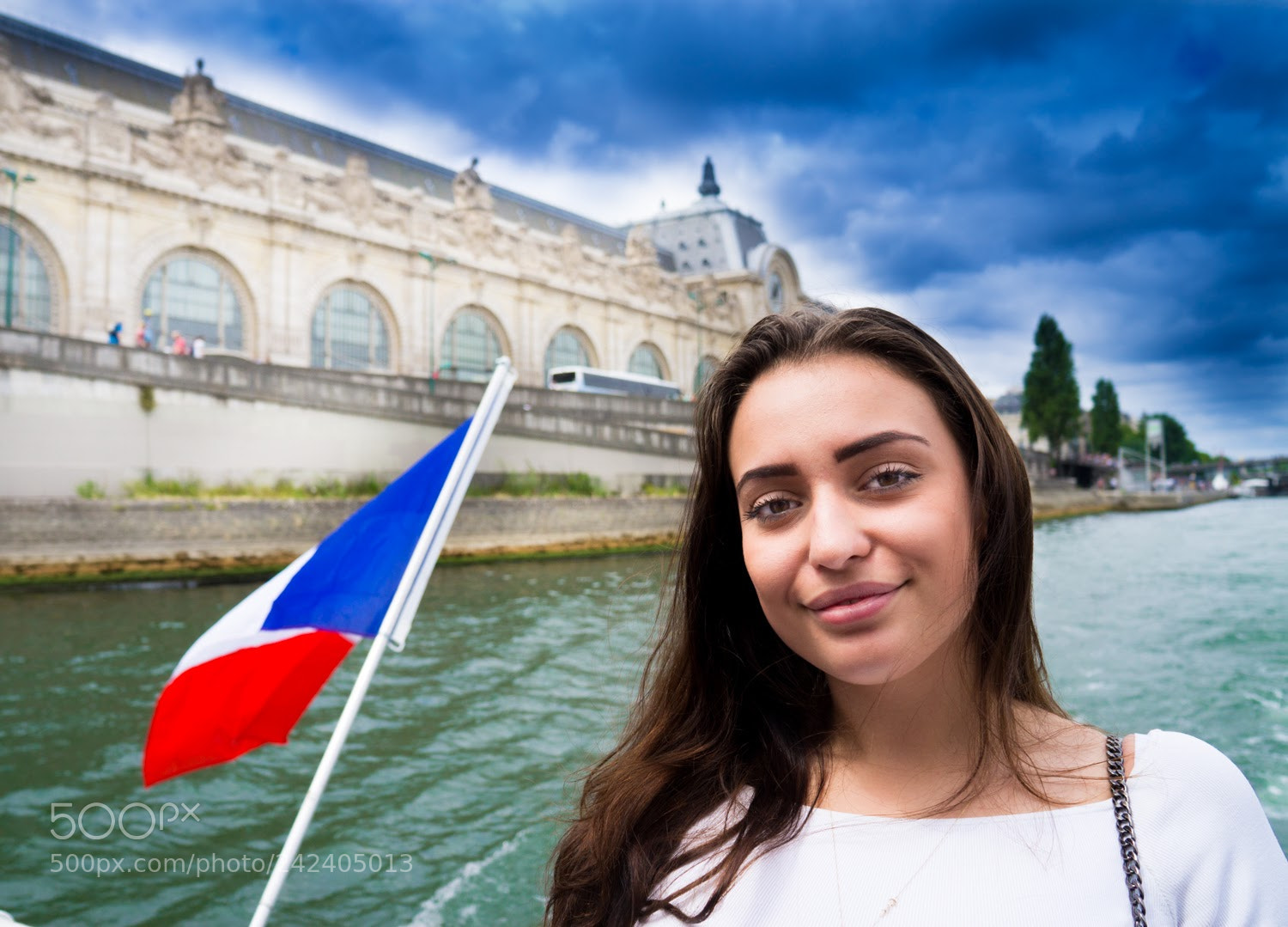 Sony Alpha NEX-F3 sample photo. Paris, girl photography