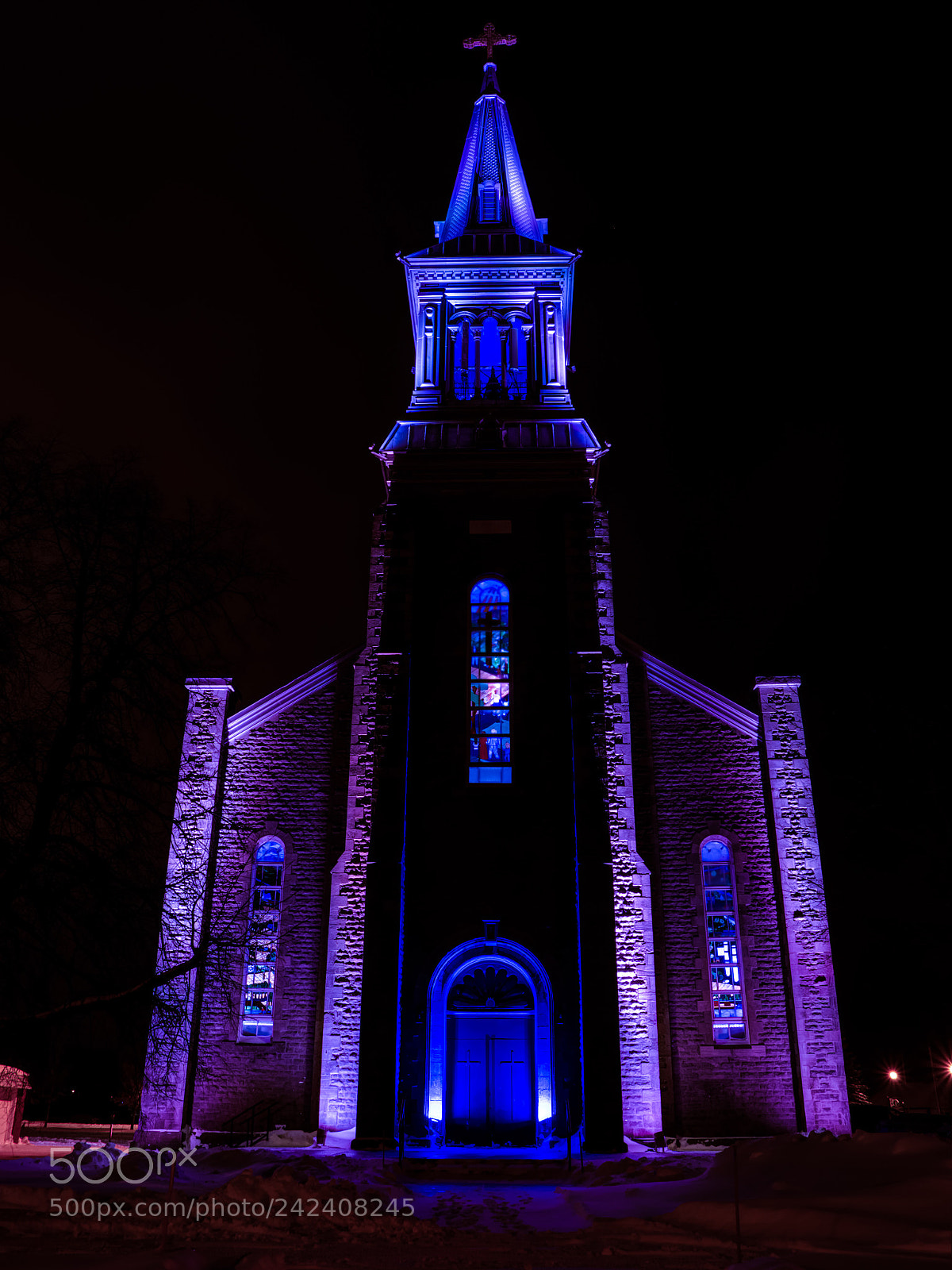Sony SLT-A77 sample photo. Winter midnight church photography