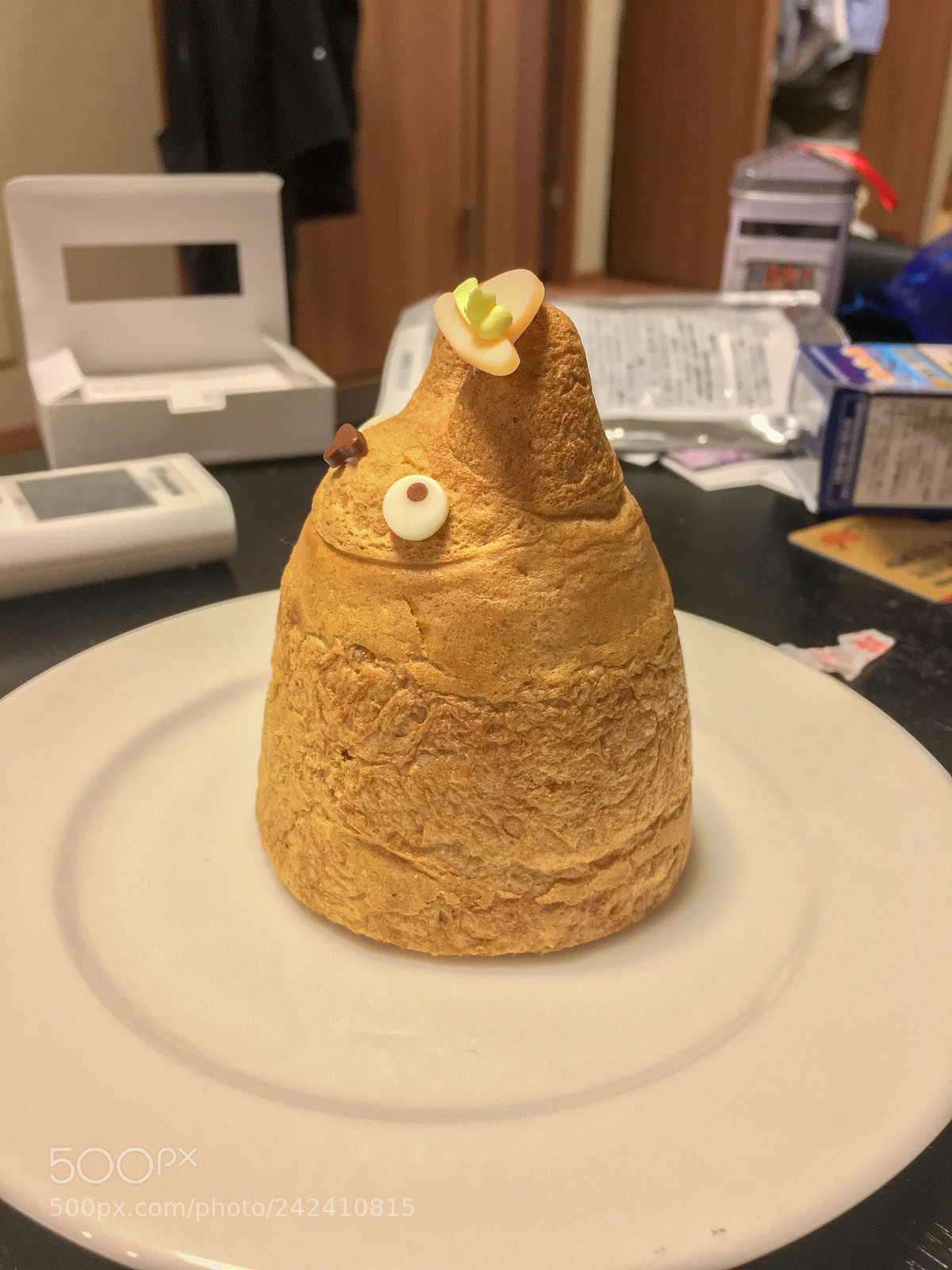 Apple iPhone 6s sample photo. Totoro creampuff photography