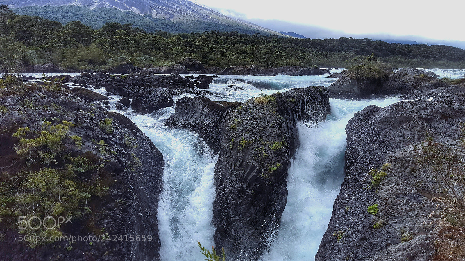 Samsung GALAXY S6 edge sample photo. Waterfall photography