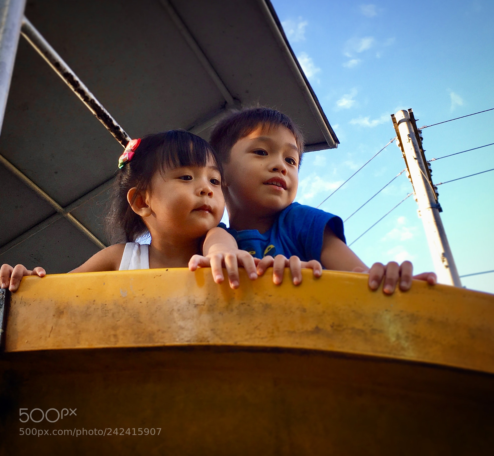 Apple iPhone 6s Plus sample photo. Siblings photography