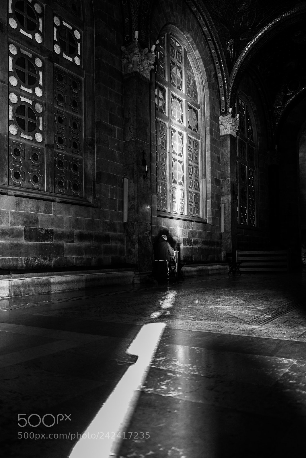 Leica Q (Typ 116) sample photo. The prayer photography