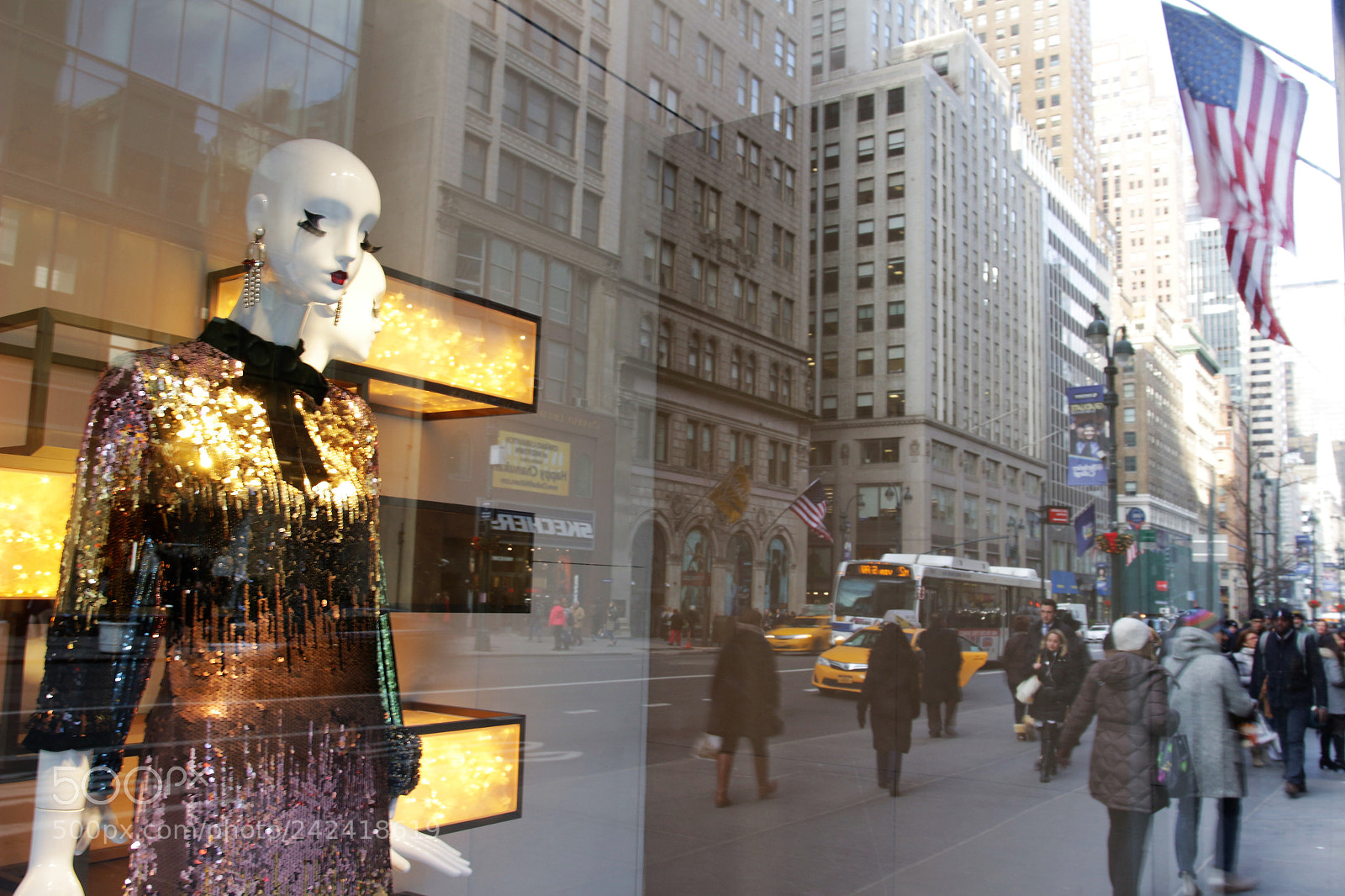 Canon EOS 100D (EOS Rebel SL1 / EOS Kiss X7) sample photo. Window dressing photography